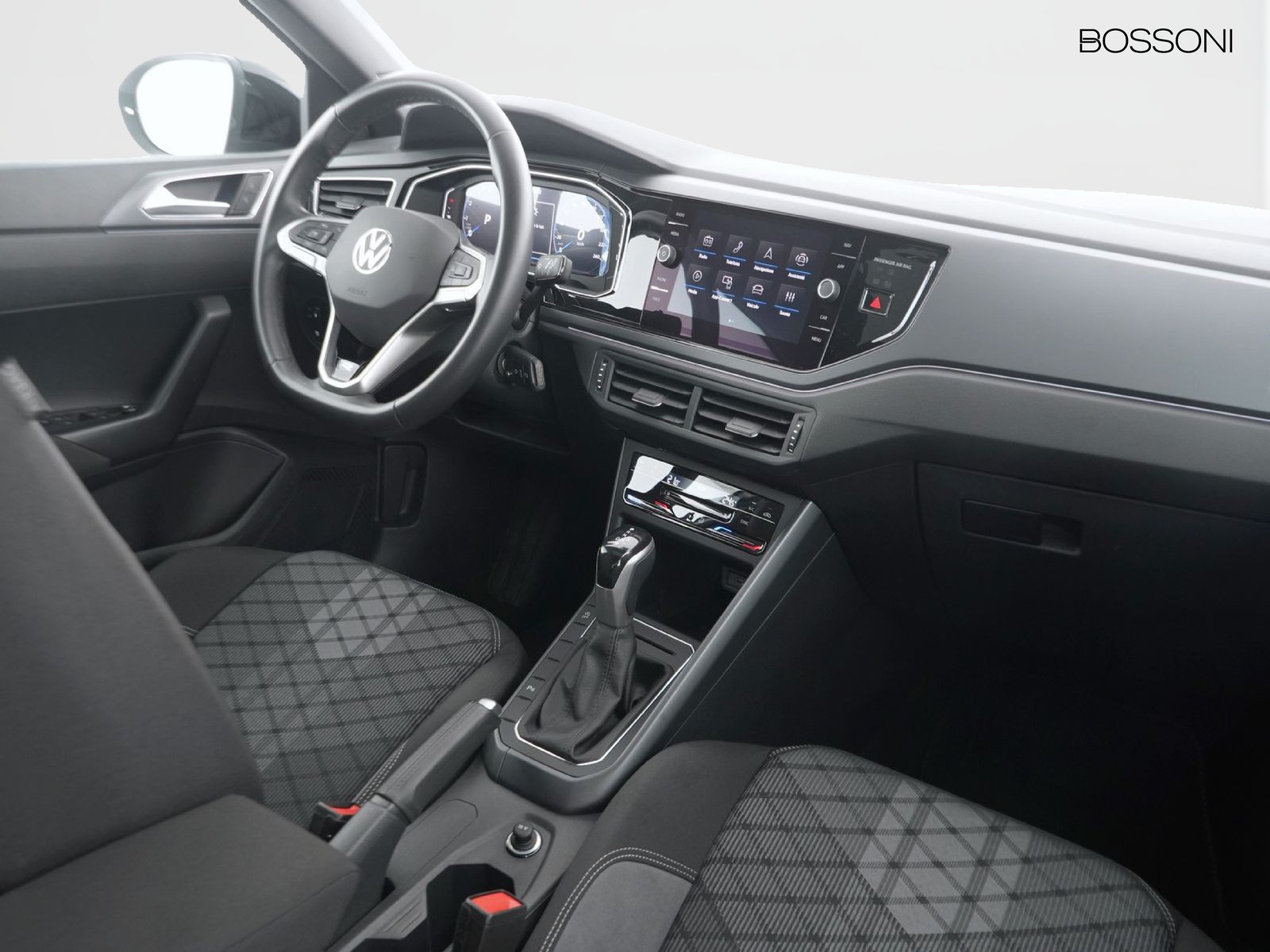 6 - Volkswagen Taigo 1.0 tsi 115cv r-line dsg