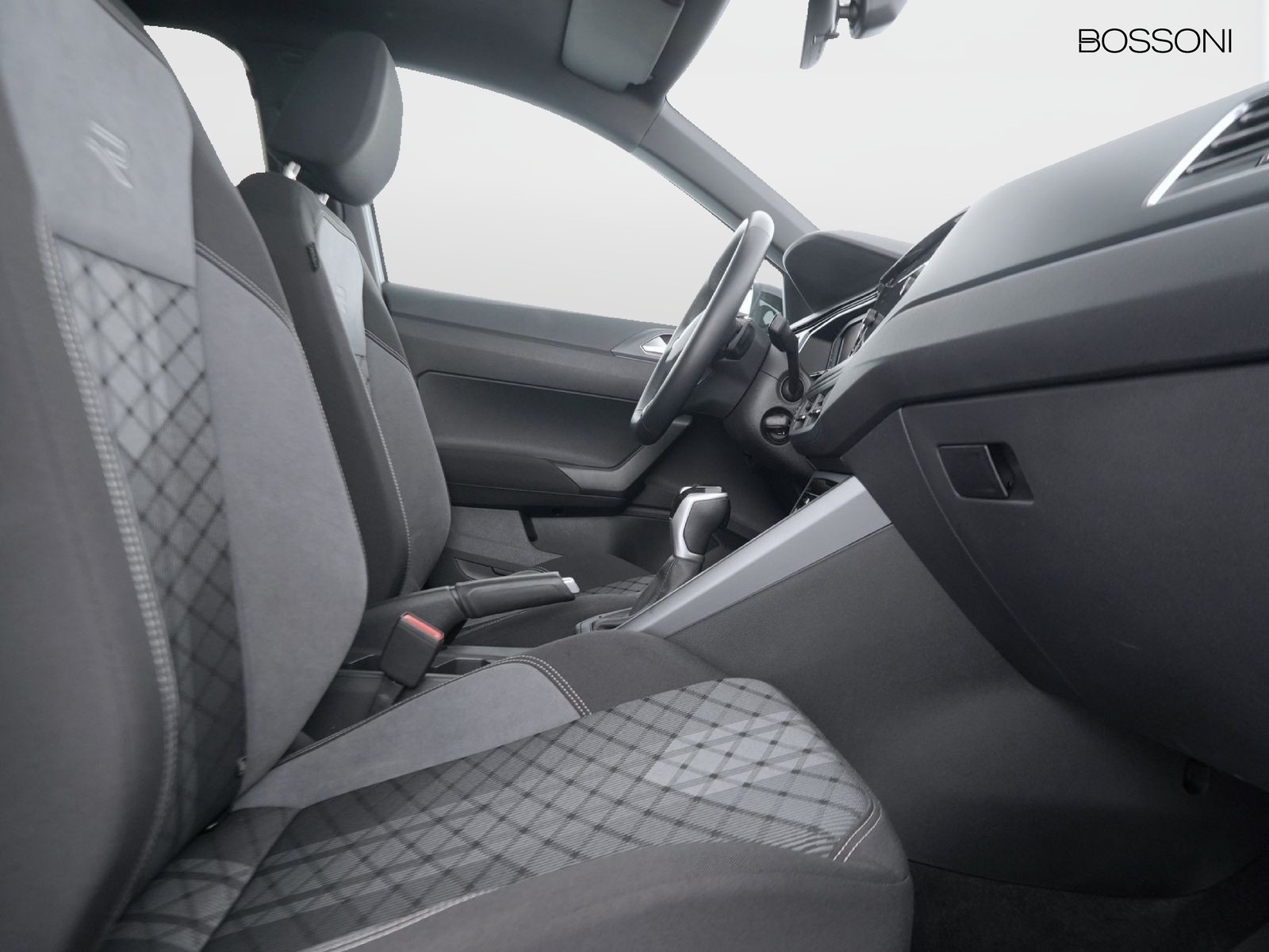 8 - Volkswagen Taigo 1.0 tsi 115cv r-line dsg