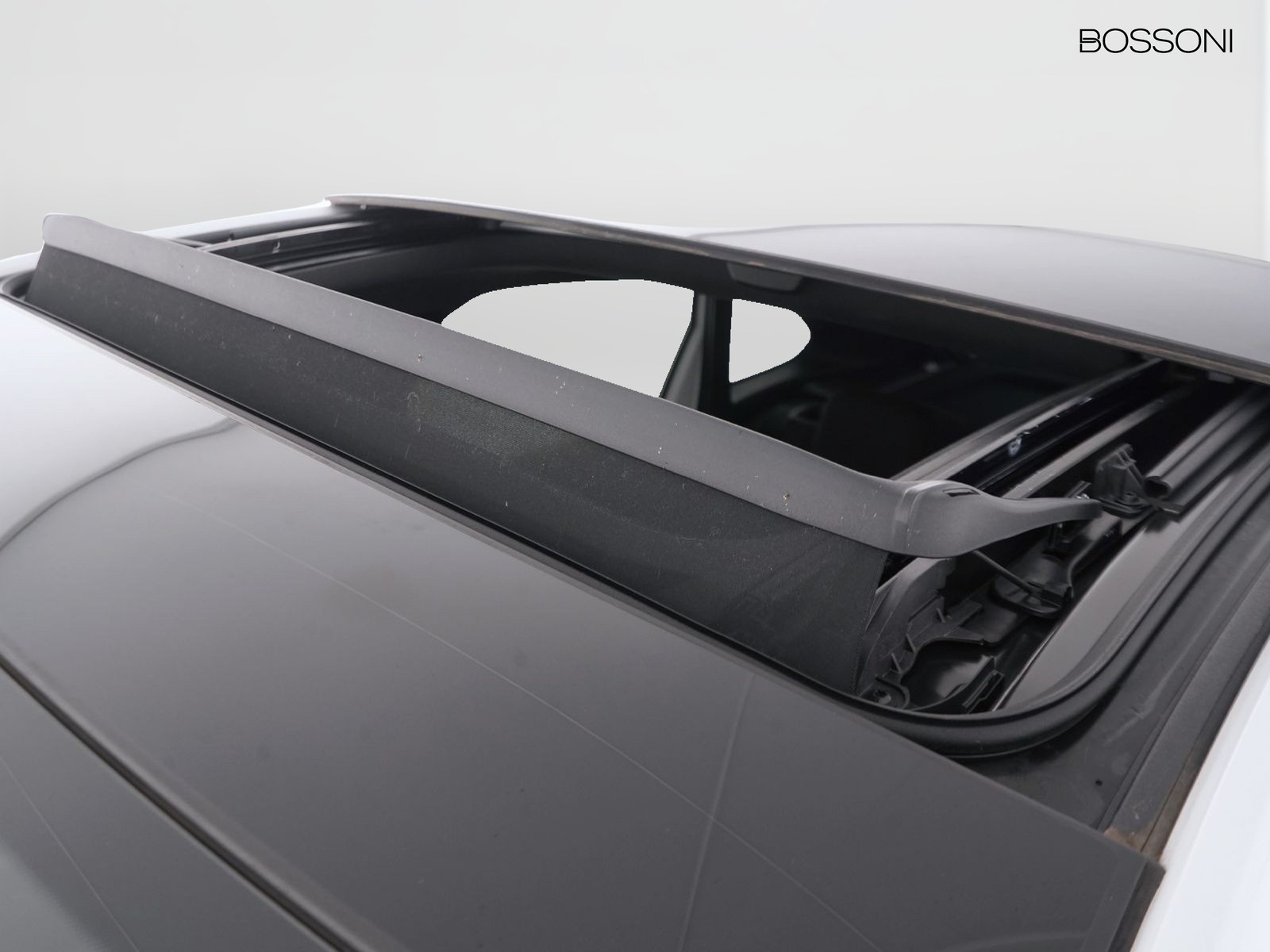 36 - Volkswagen Taigo 1.0 tsi 115cv r-line dsg