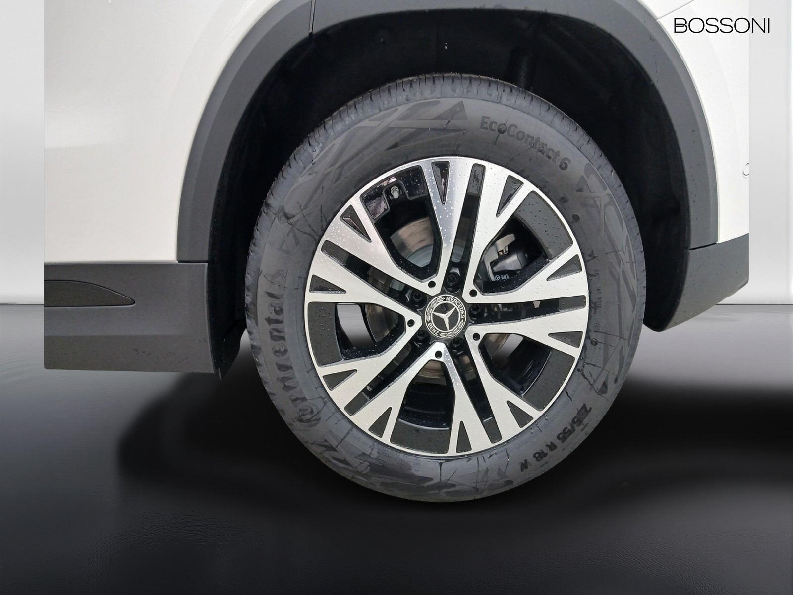 4 - Mercedes GLA 180 d progressive advanced 8g-dct