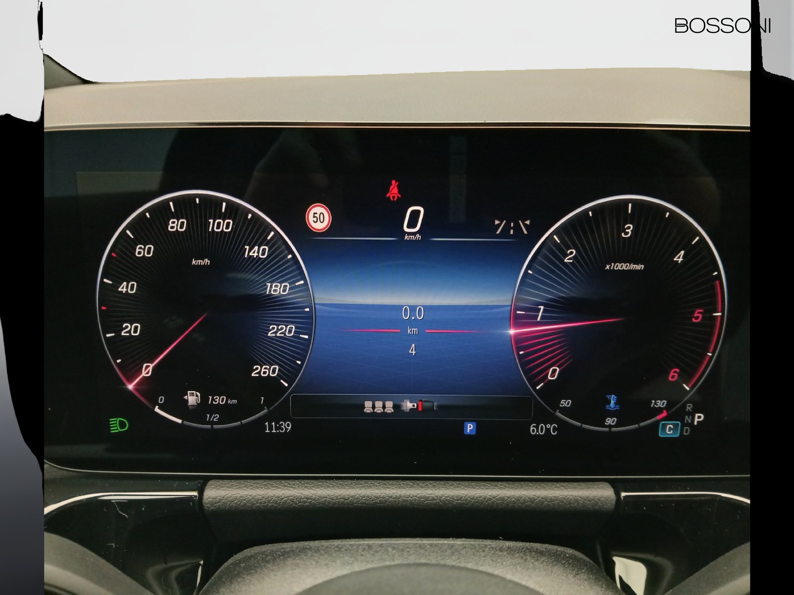 9 - Mercedes GLA 180 d progressive advanced 8g-dct