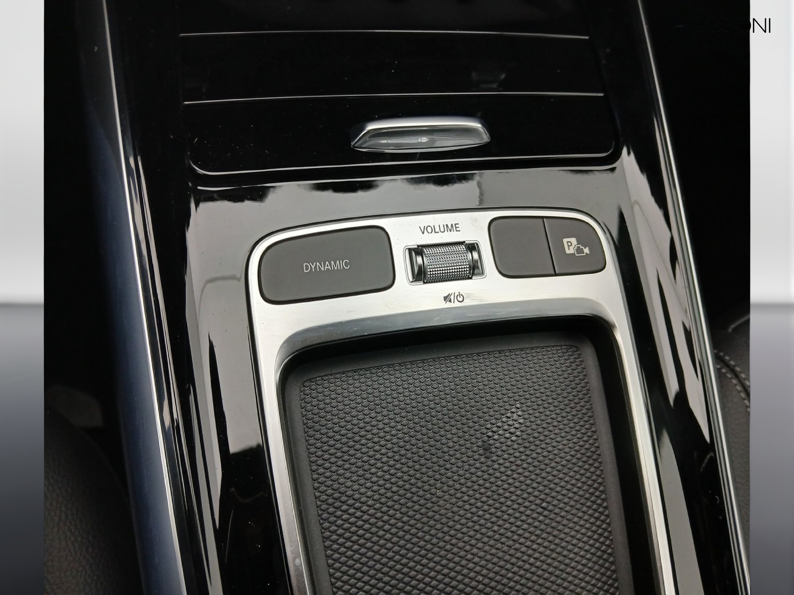 14 - Mercedes GLA 180 d progressive advanced 8g-dct