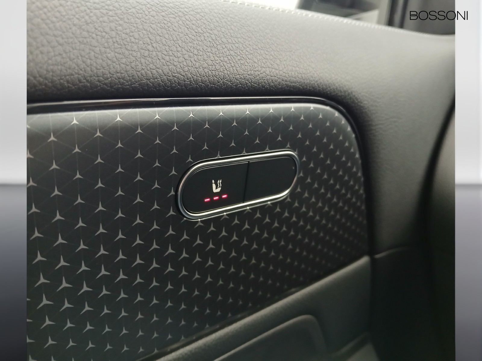 15 - Mercedes GLA 180 d progressive advanced 8g-dct