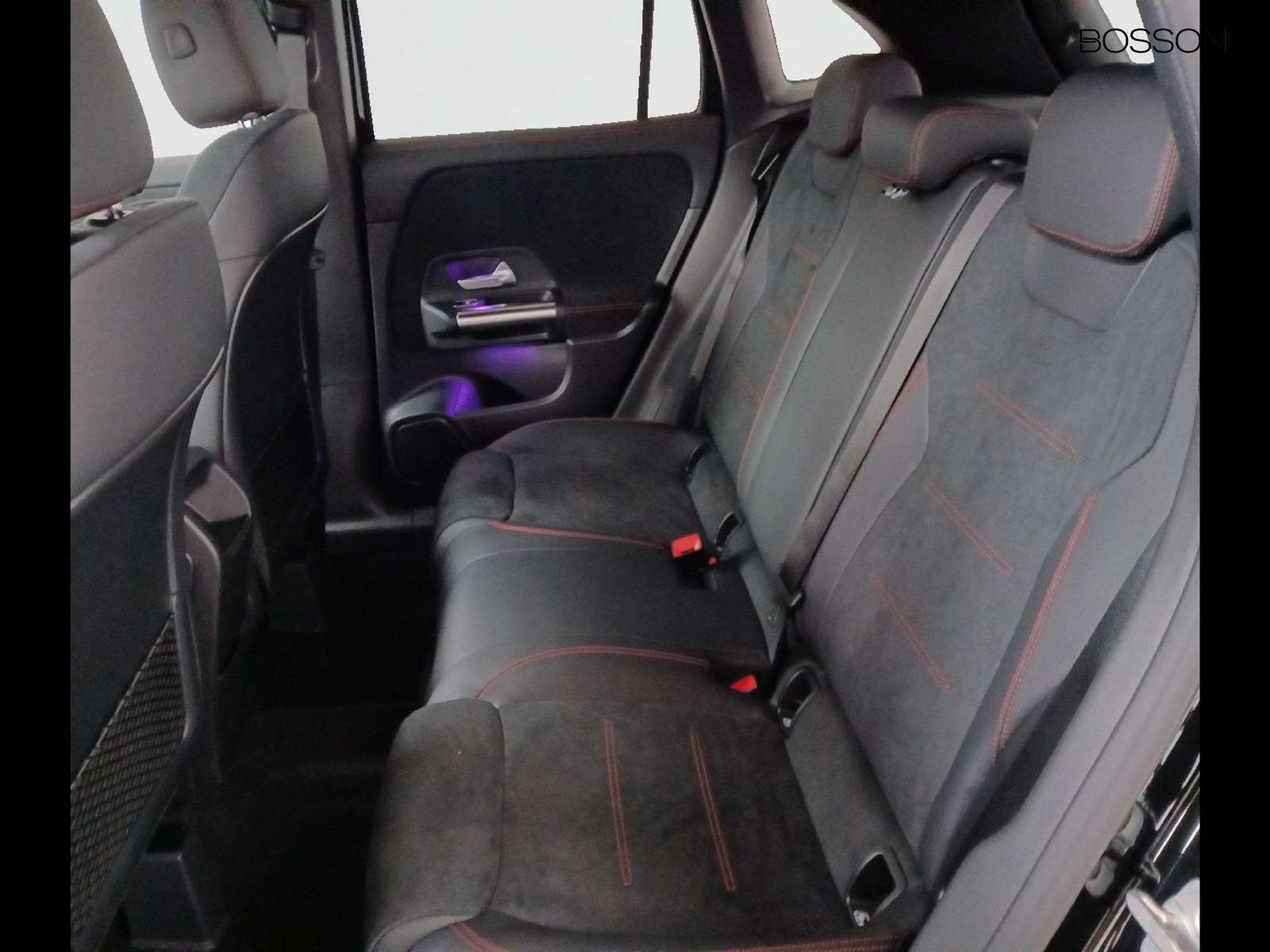 8 - Mercedes GLA 180 d amg line advanced plus 8g-dct