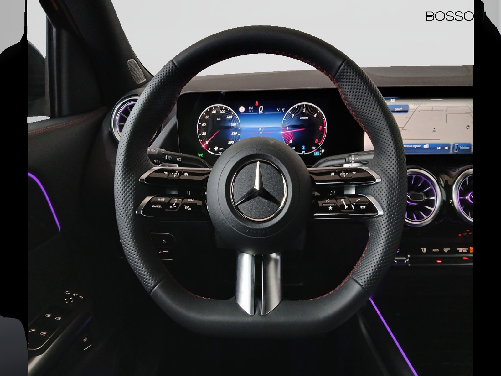 17 - Mercedes GLA 180 d amg line advanced plus 8g-dct