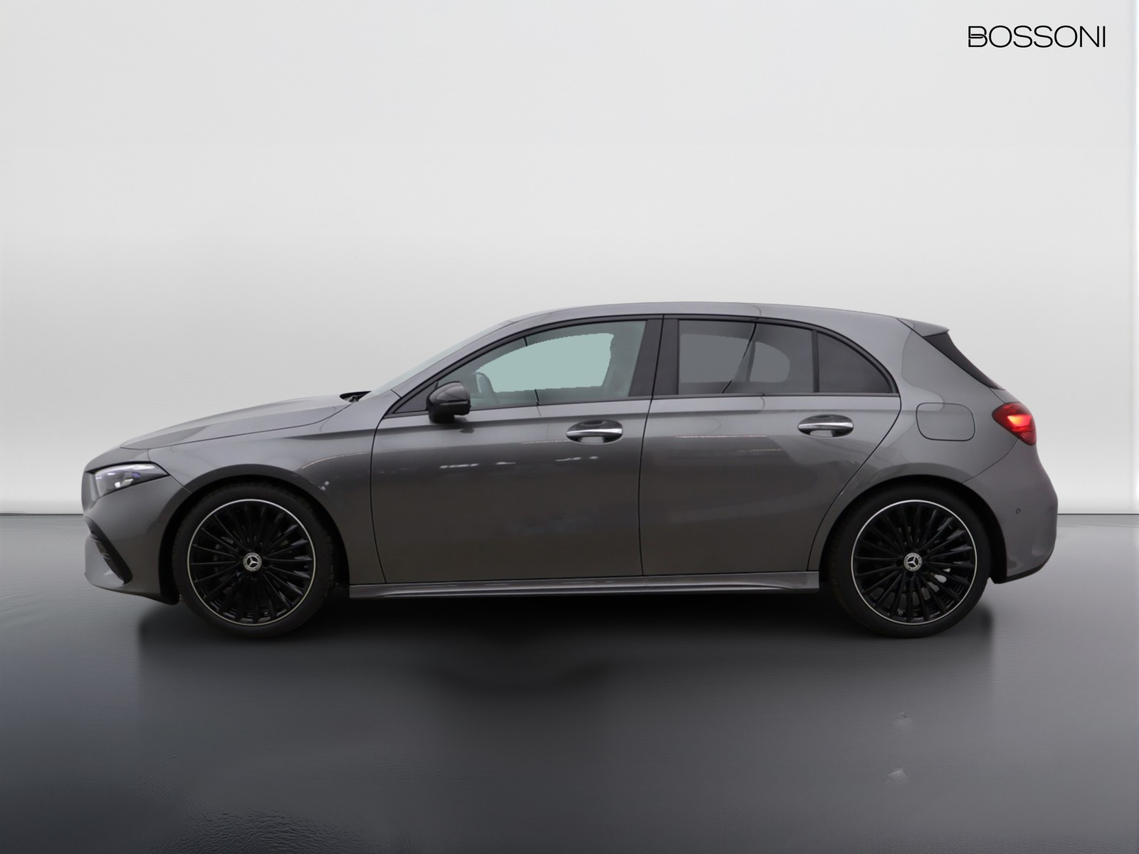 3 - Mercedes Classe A 180 d amg line extra speedshift dct amg 8g