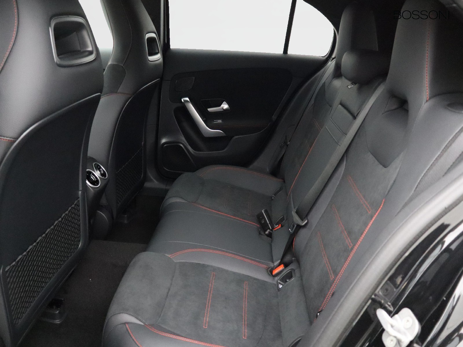 8 - Mercedes Classe A 180 d amg line premium speedshift dct amg 8g