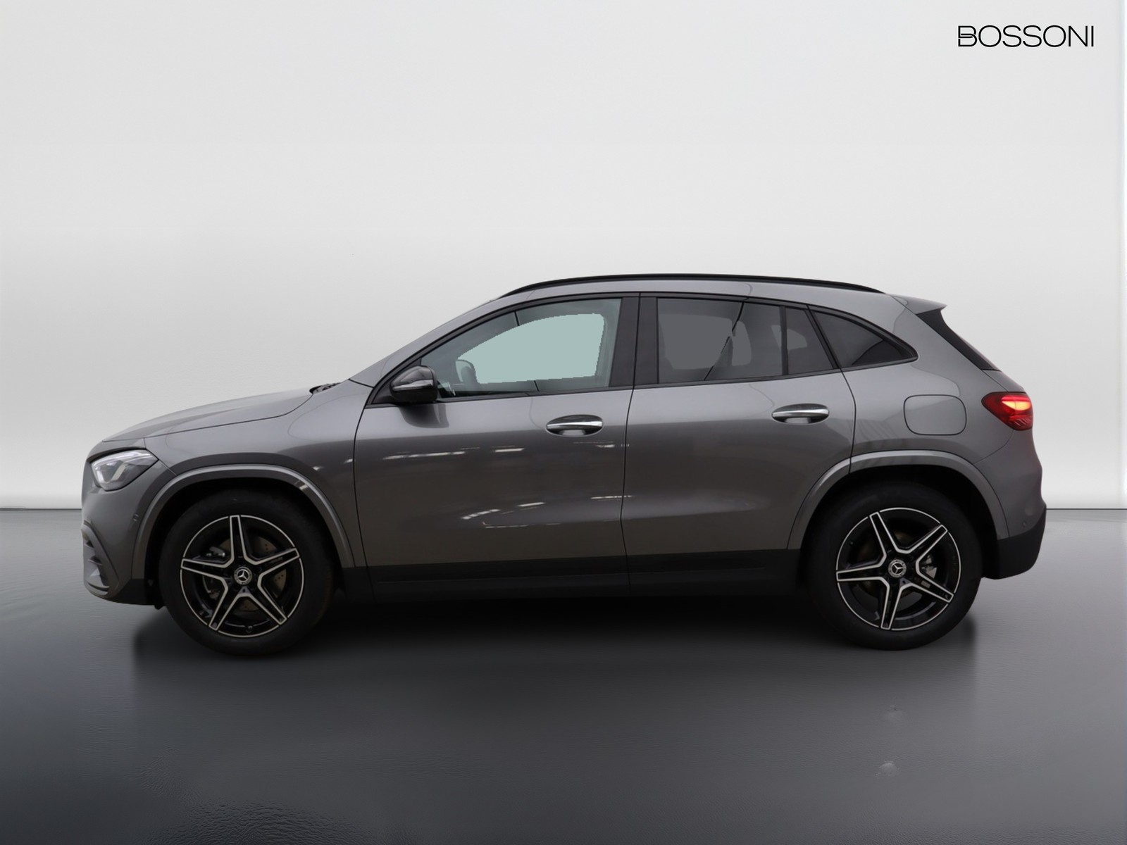 3 - Mercedes GLA 180 d amg line advanced plus 8g-dct
