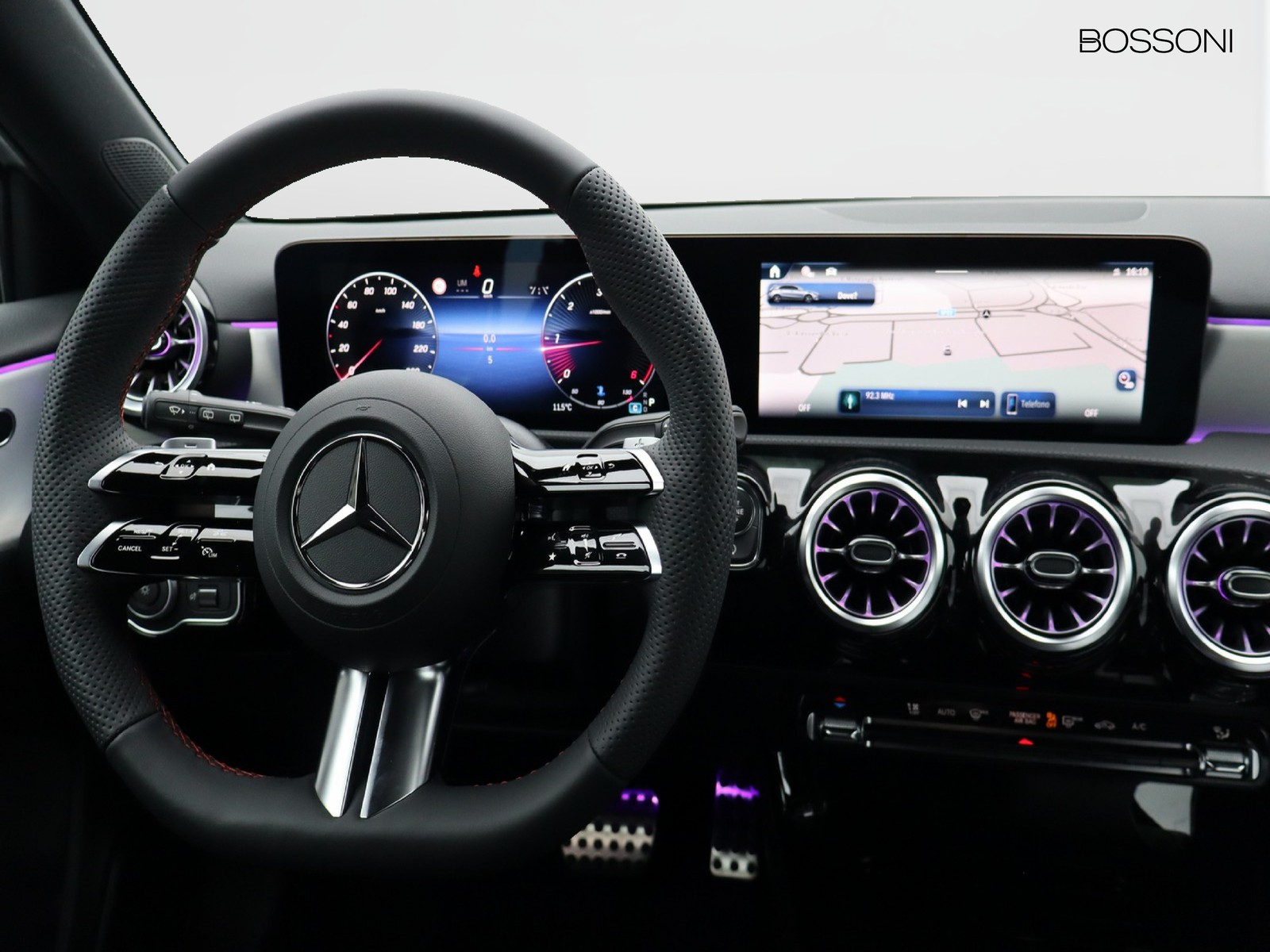 12 - Mercedes Classe A 180 d amg line extra speedshift dct amg 8g