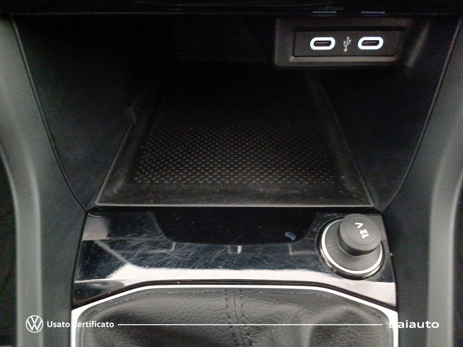 12 - Volkswagen T-Cross 1.0 tsi 95cv style