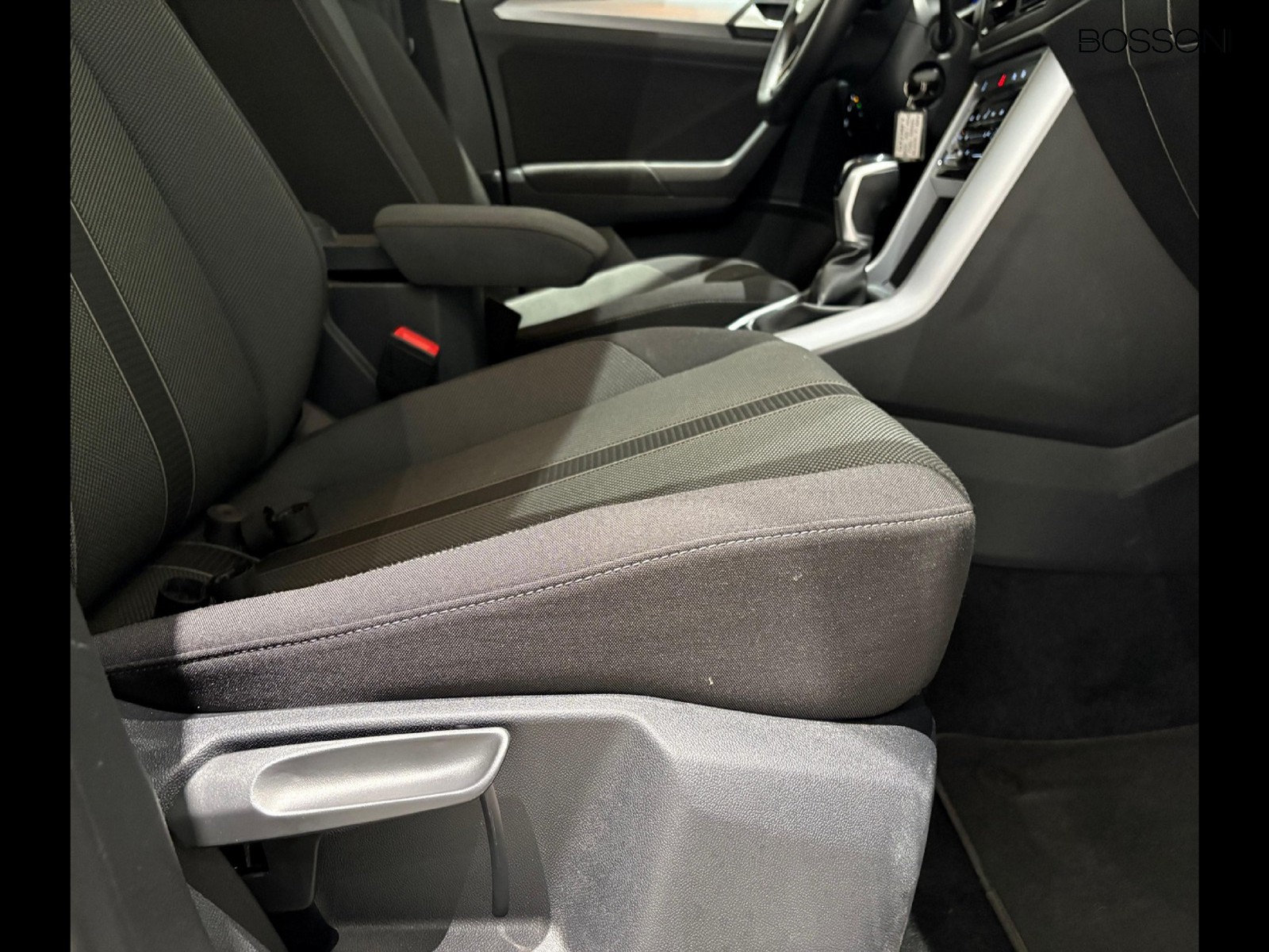 8 - Volkswagen T-Roc 2.0 tdi scr 150cv life dsg