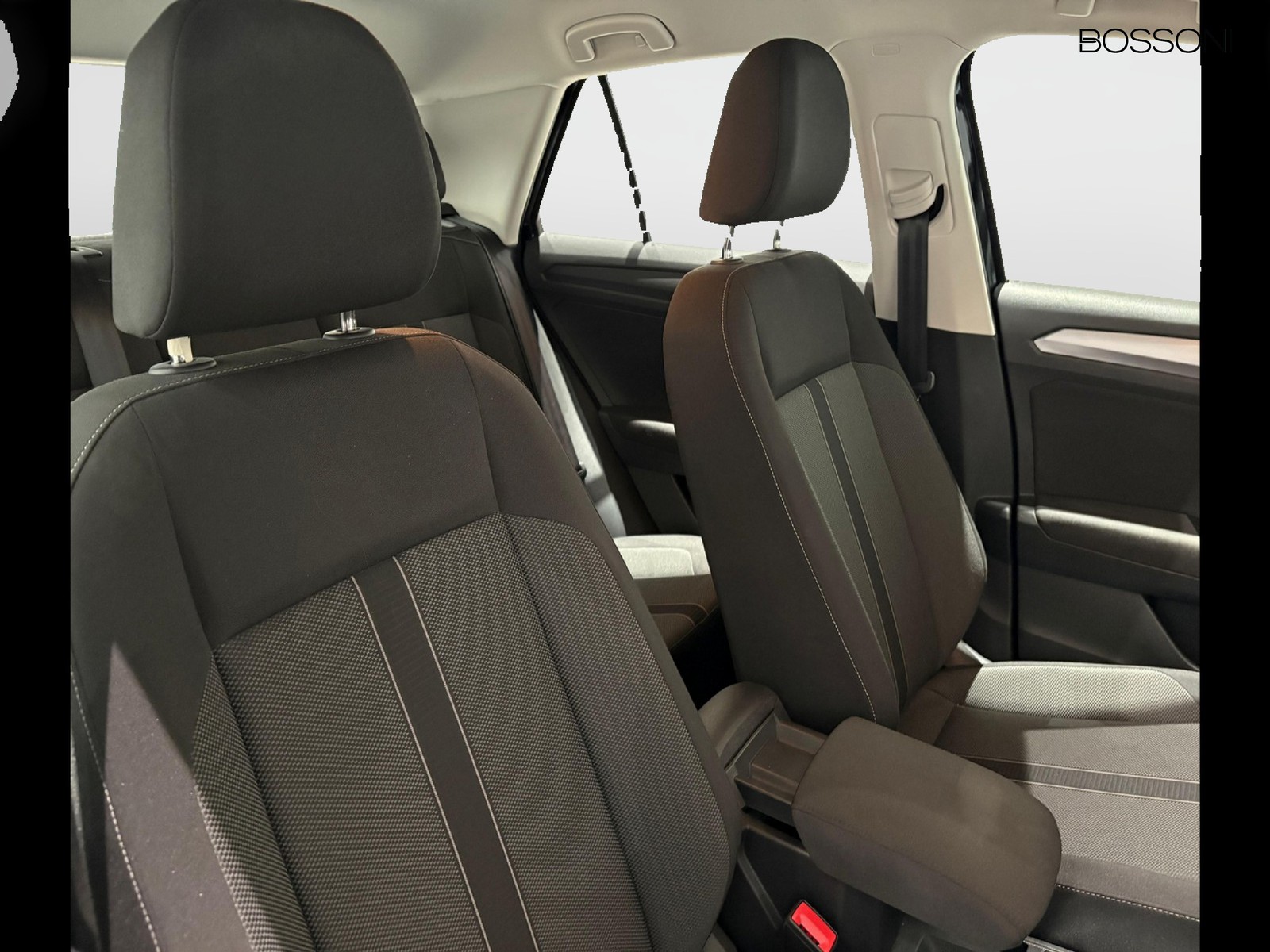 10 - Volkswagen T-Roc 2.0 tdi scr 150cv life dsg