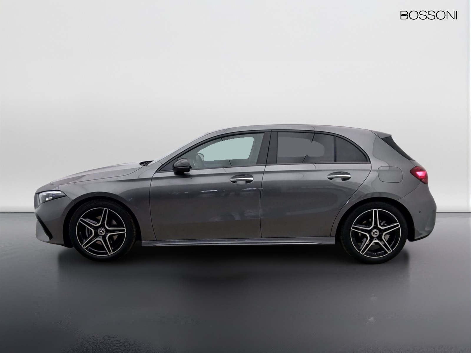 3 - Mercedes Classe A 180 d amg line extra speedshift dct amg 8g