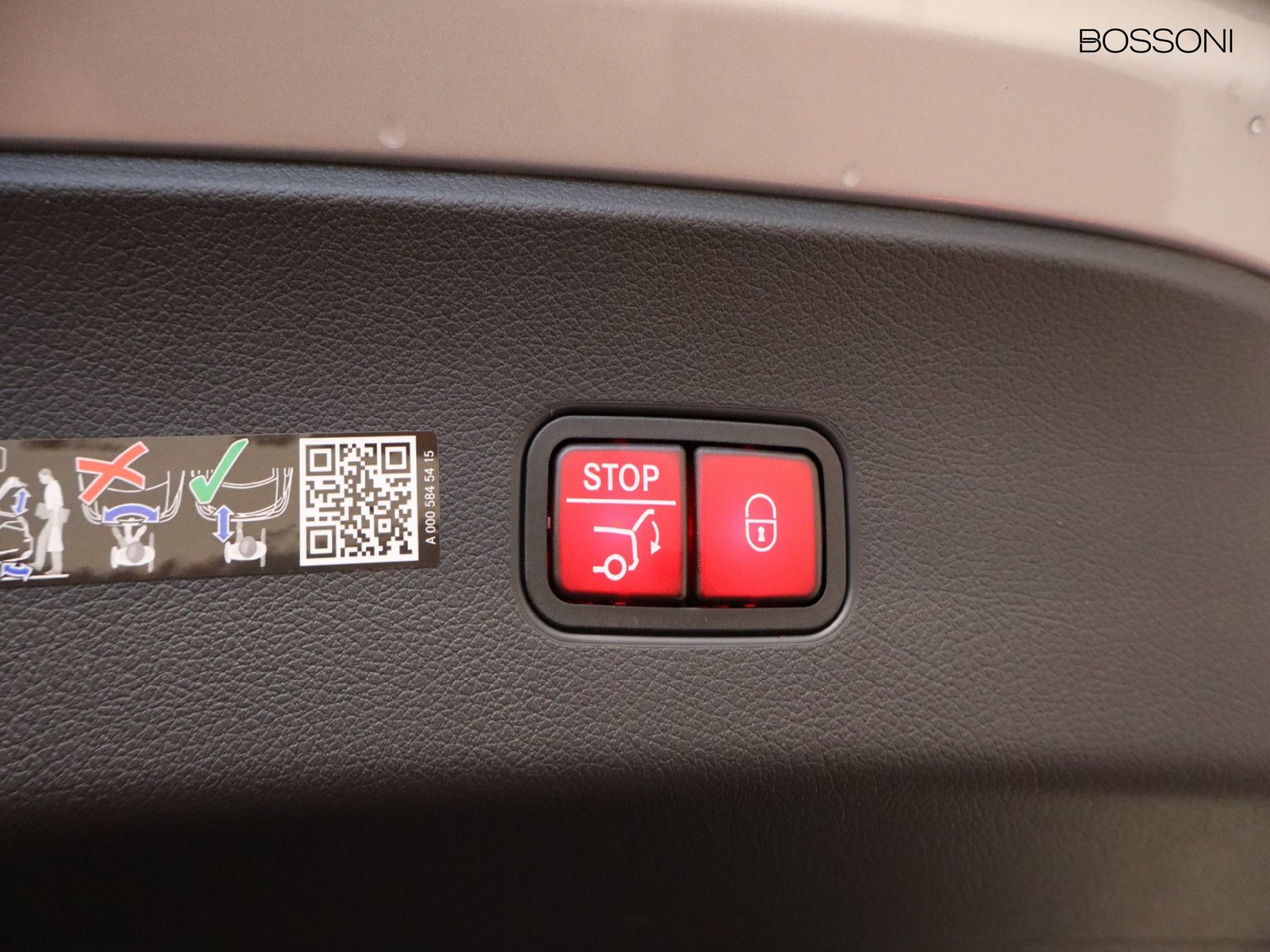 17 - Mercedes GLC coupe 220 d amg line premium 4matic 9g-tronic