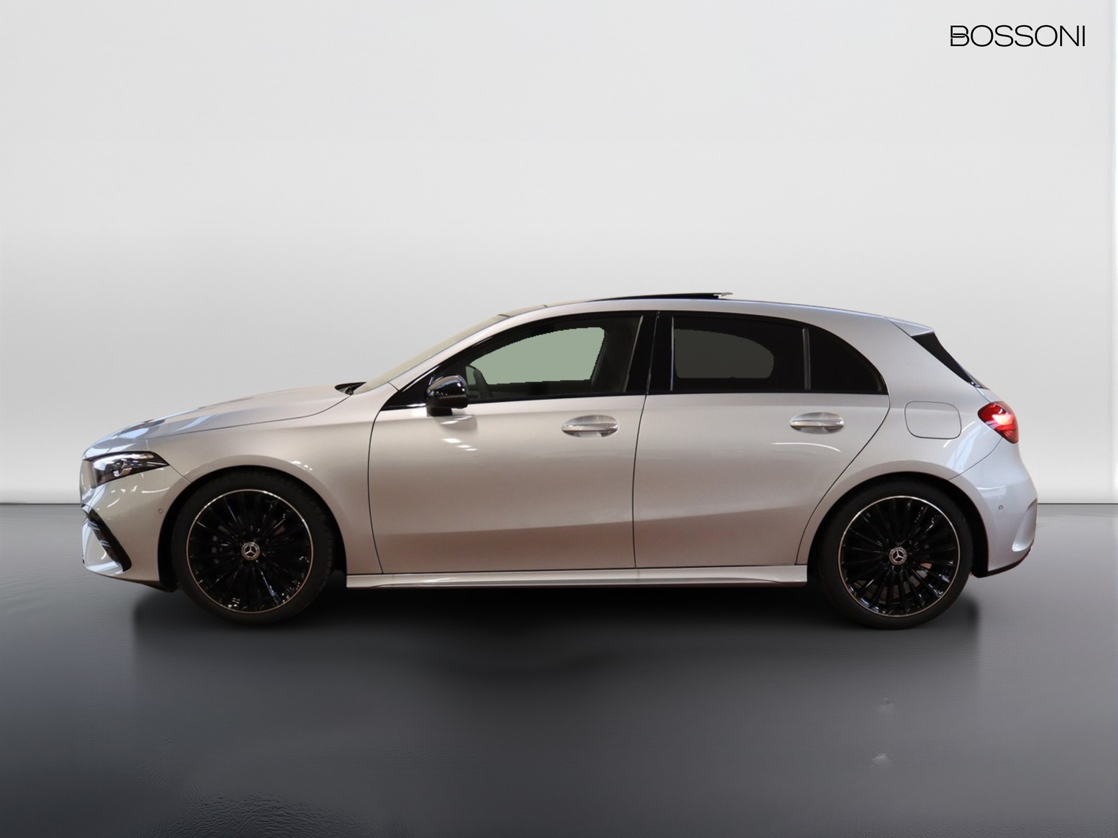 3 - Mercedes Classe A 180 d amg line extra speedshift dct amg 8g
