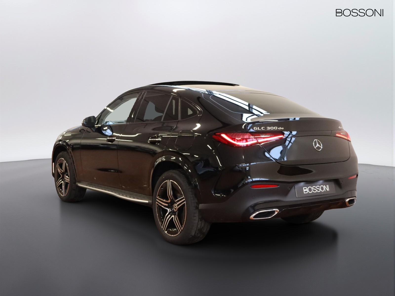 5 - Mercedes GLC coupe 300 de plug in hybrid amg line premium tech 4matic 9g-tronic