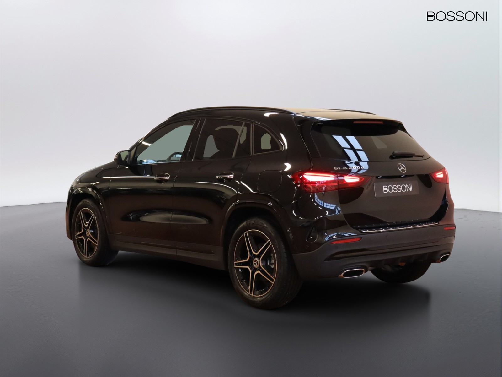 5 - Mercedes GLA 200 d amg line advanced plus 8g-dct