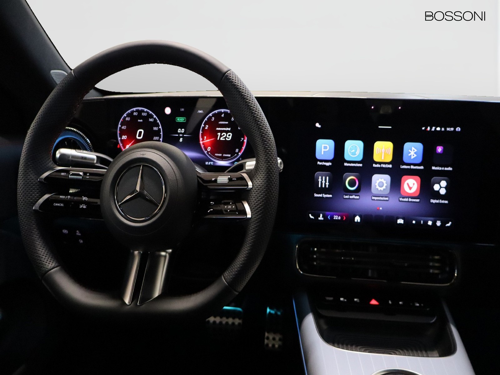 12 - Mercedes CLA 200 advanced plus 4matic auto