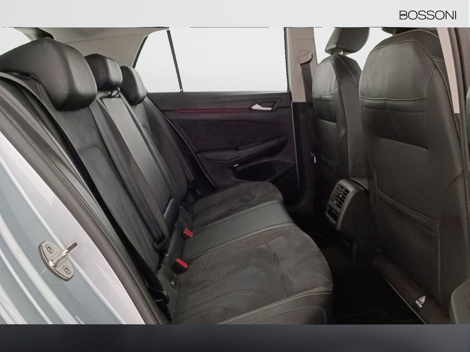 9 - Volkswagen Golf 2.0 tdi scr 150cv style dsg