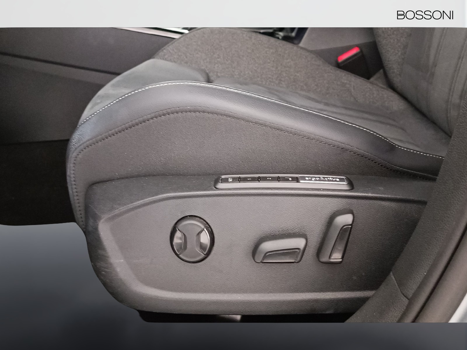 34 - Volkswagen Golf 2.0 tdi scr 150cv style dsg