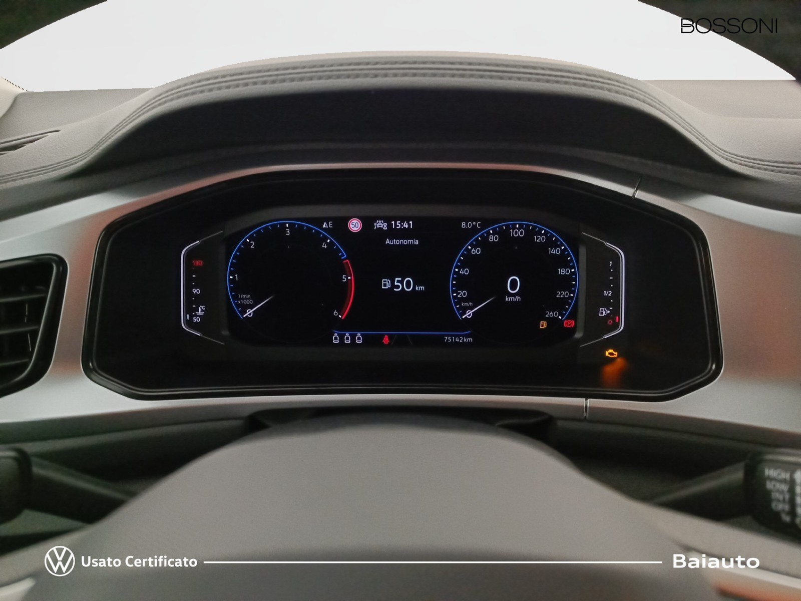 9 - Volkswagen T-Roc 2.0 tdi scr 115cv style