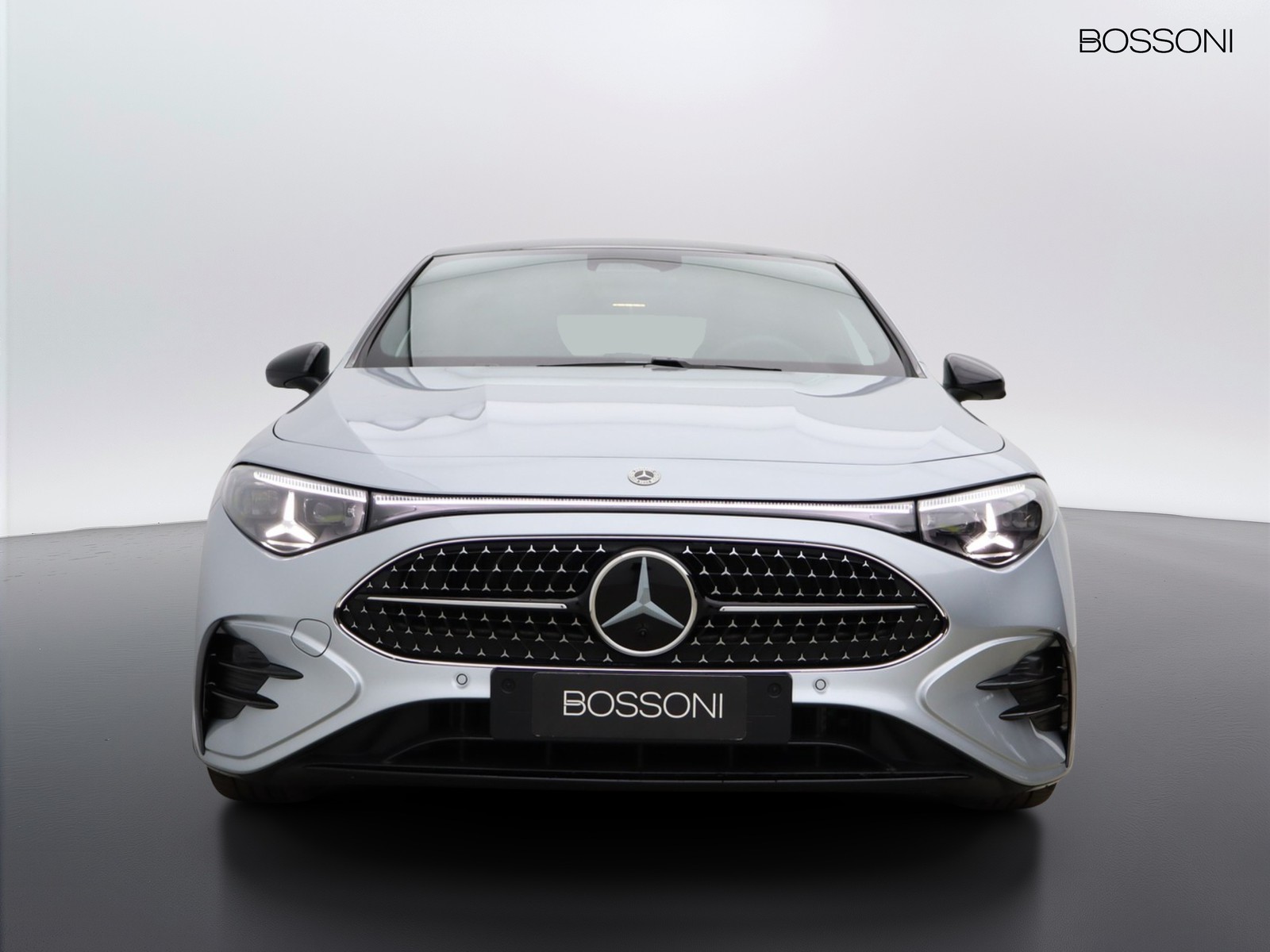 2 - Mercedes CLA 200 advanced plus 4matic auto