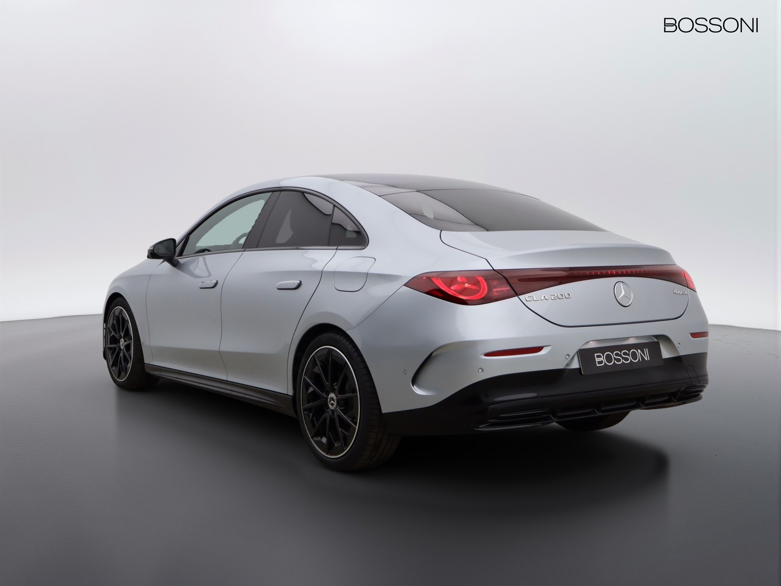 5 - Mercedes CLA 200 advanced plus 4matic auto