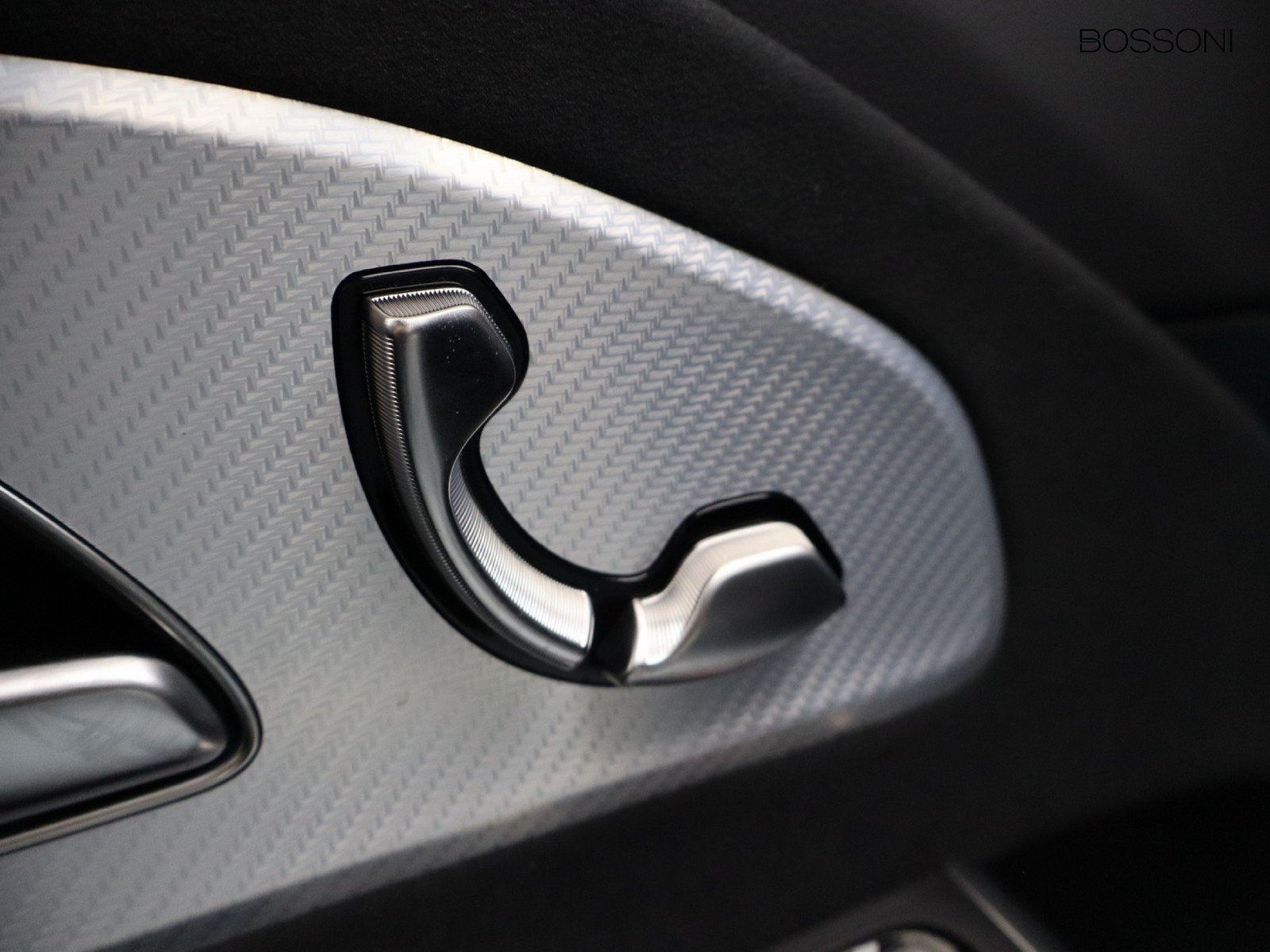 15 - Mercedes CLA 200 advanced plus 4matic auto