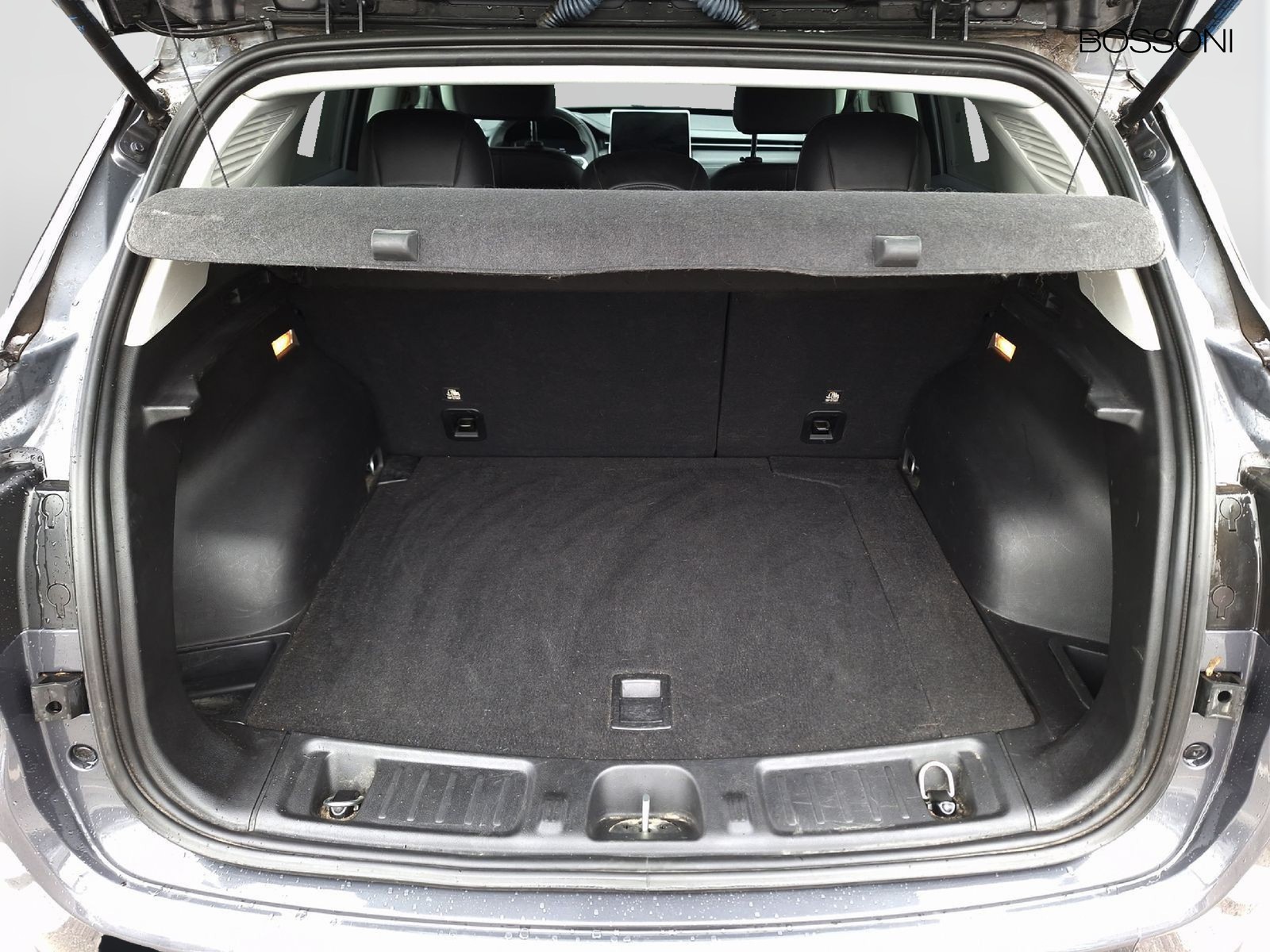 6 - Jeep Compass 1.3 turbo t4 phev limited 4xe at6