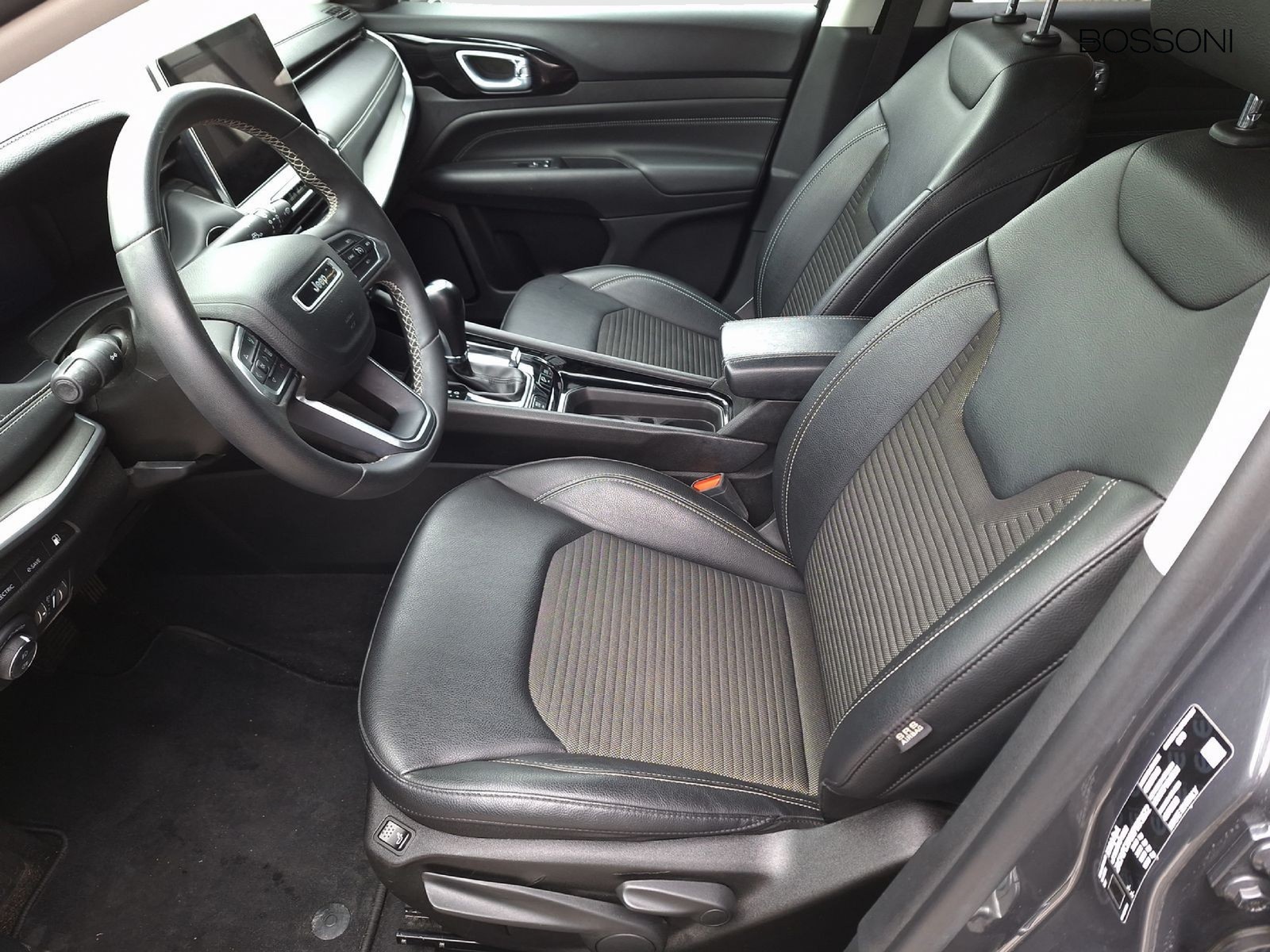 11 - Jeep Compass 1.3 turbo t4 phev limited 4xe at6