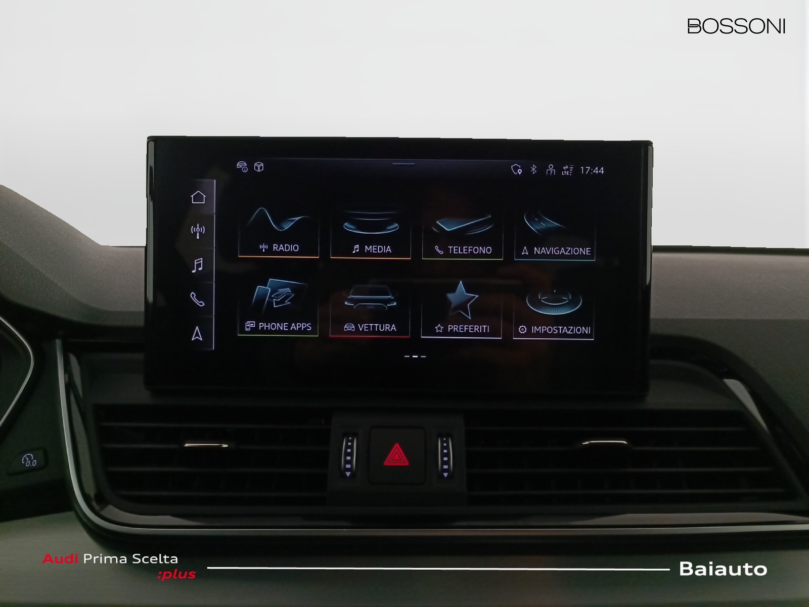 11 - Audi Q5 40 2.0 tdi mhev 12v s line quattro s tronic