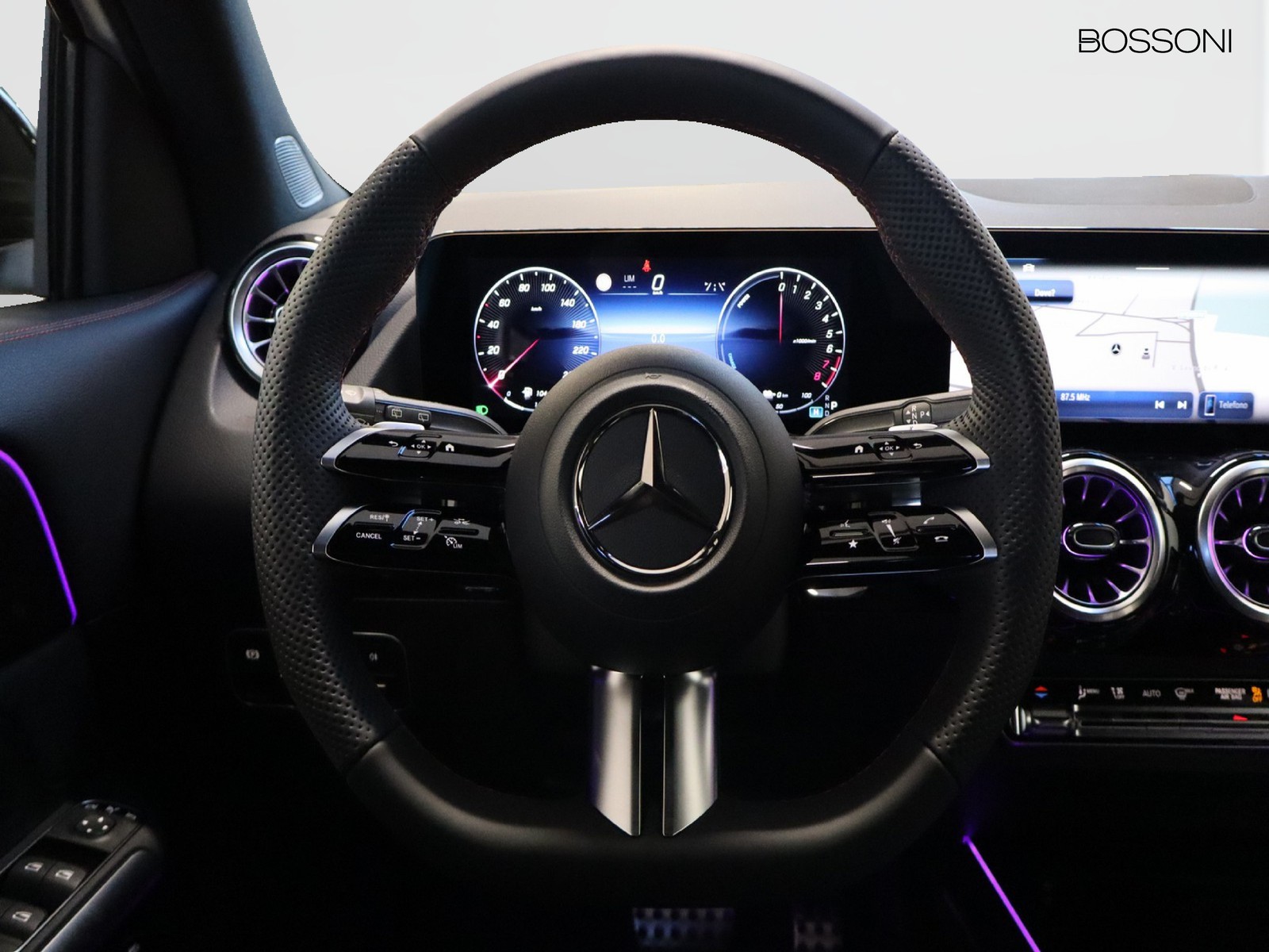 17 - Mercedes GLA 250 e plug-in-hybrid amg line extra 8g-dct