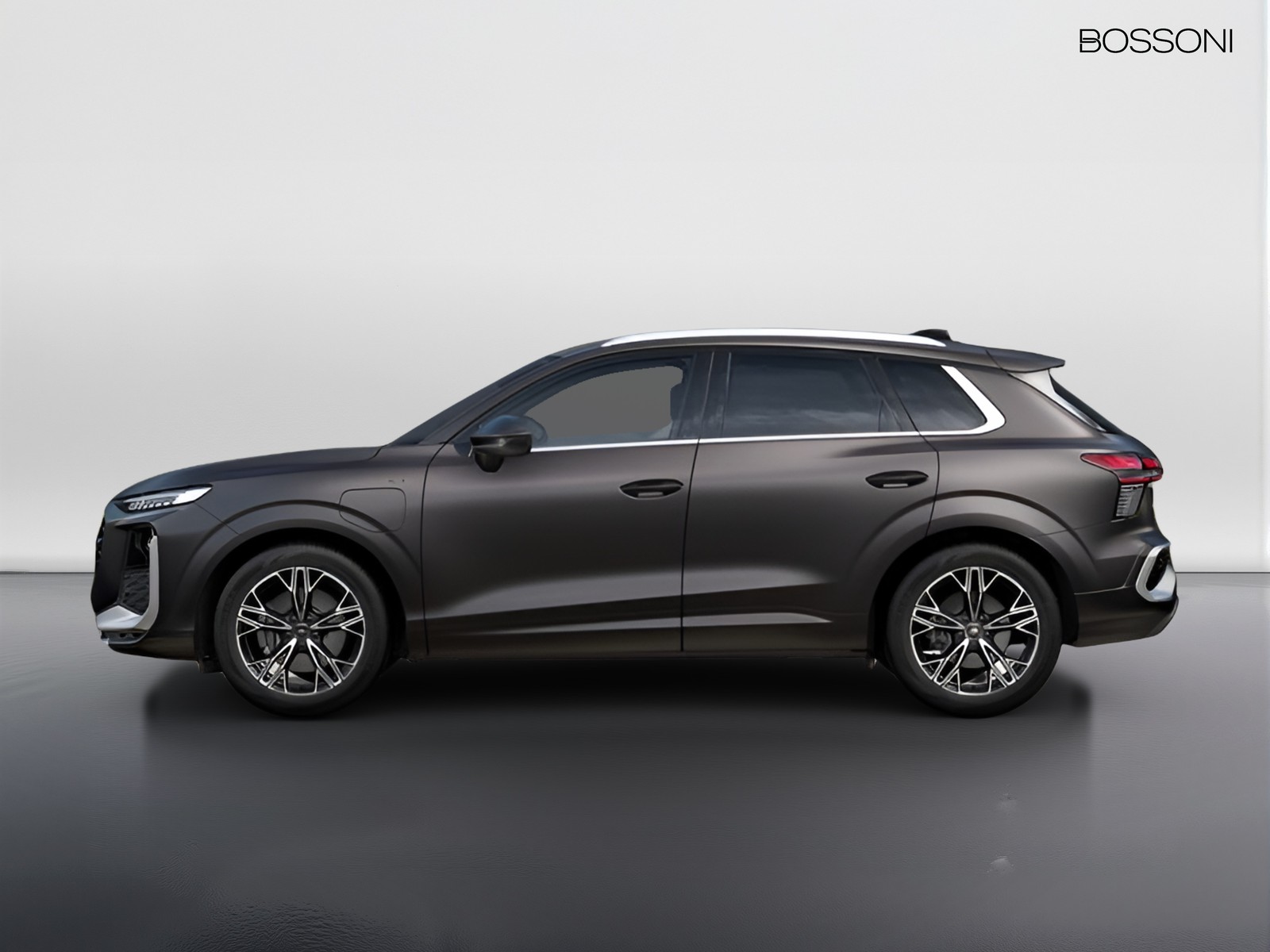 5 - Audi Q3 1.5 e-hybrid 272cv s line edition s tronic