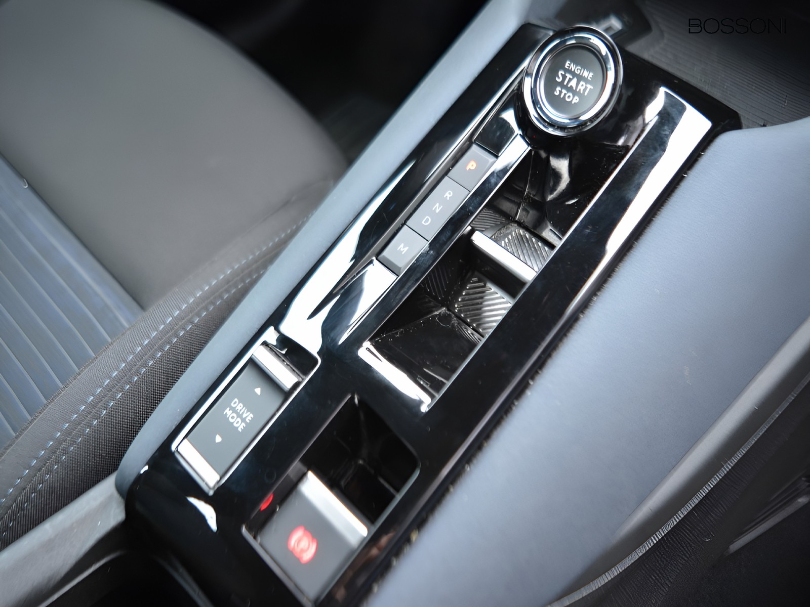 18 - Alfa Romeo Junior 1.2 hybrid 145cv ibrida edct6