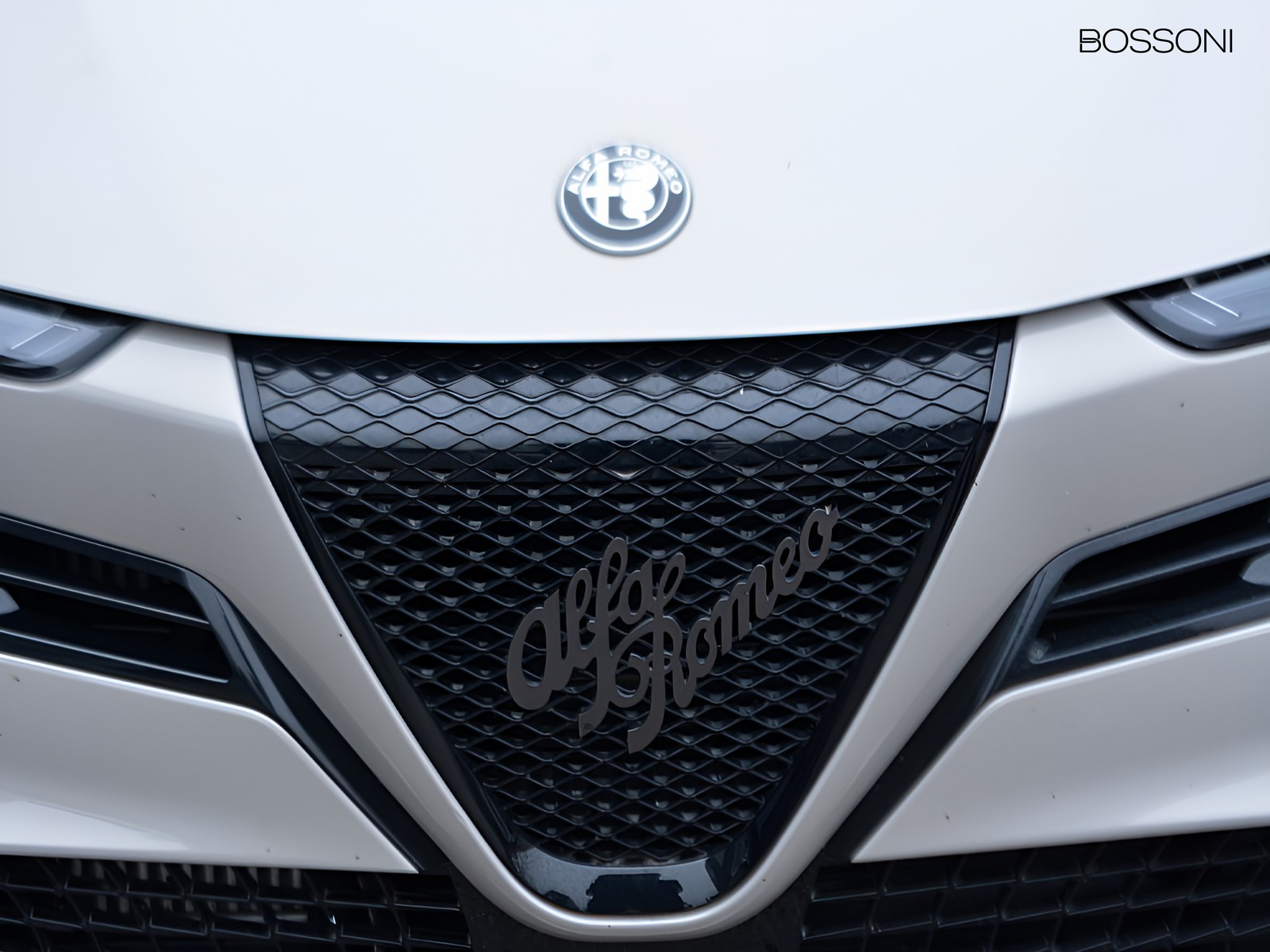 21 - Alfa Romeo Junior 1.2 hybrid 145cv ibrida edct6