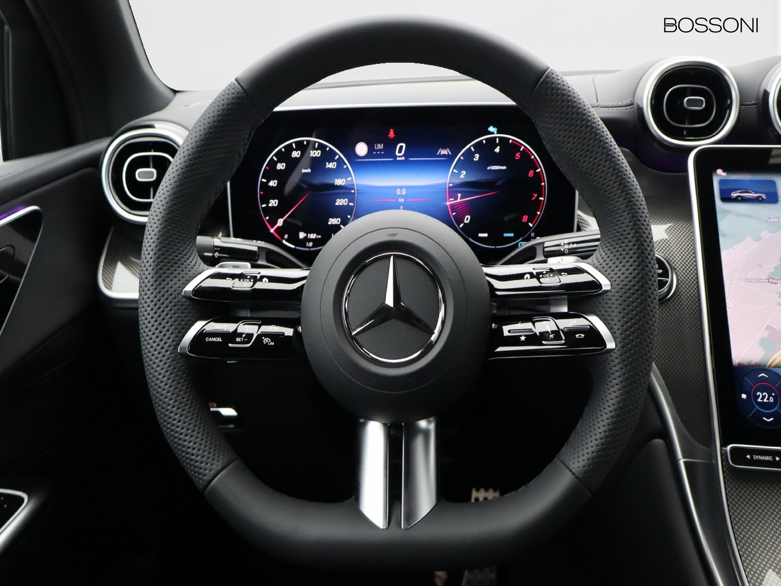 16 - Mercedes GLC coupe 200 amg line advanced 4matic 9g-tronic