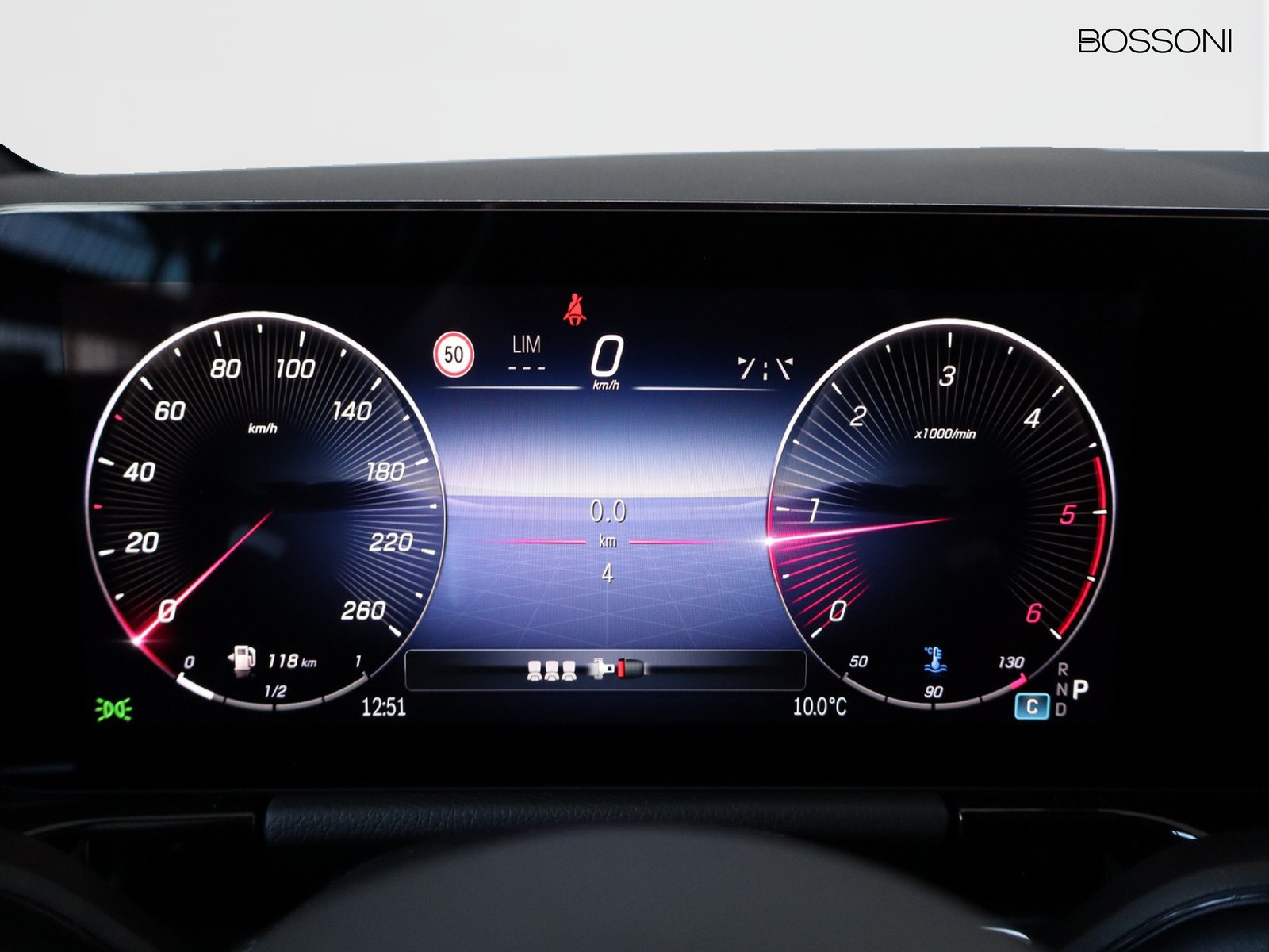 9 - Mercedes GLA 200 d amg line premium 4matic 8g-dct