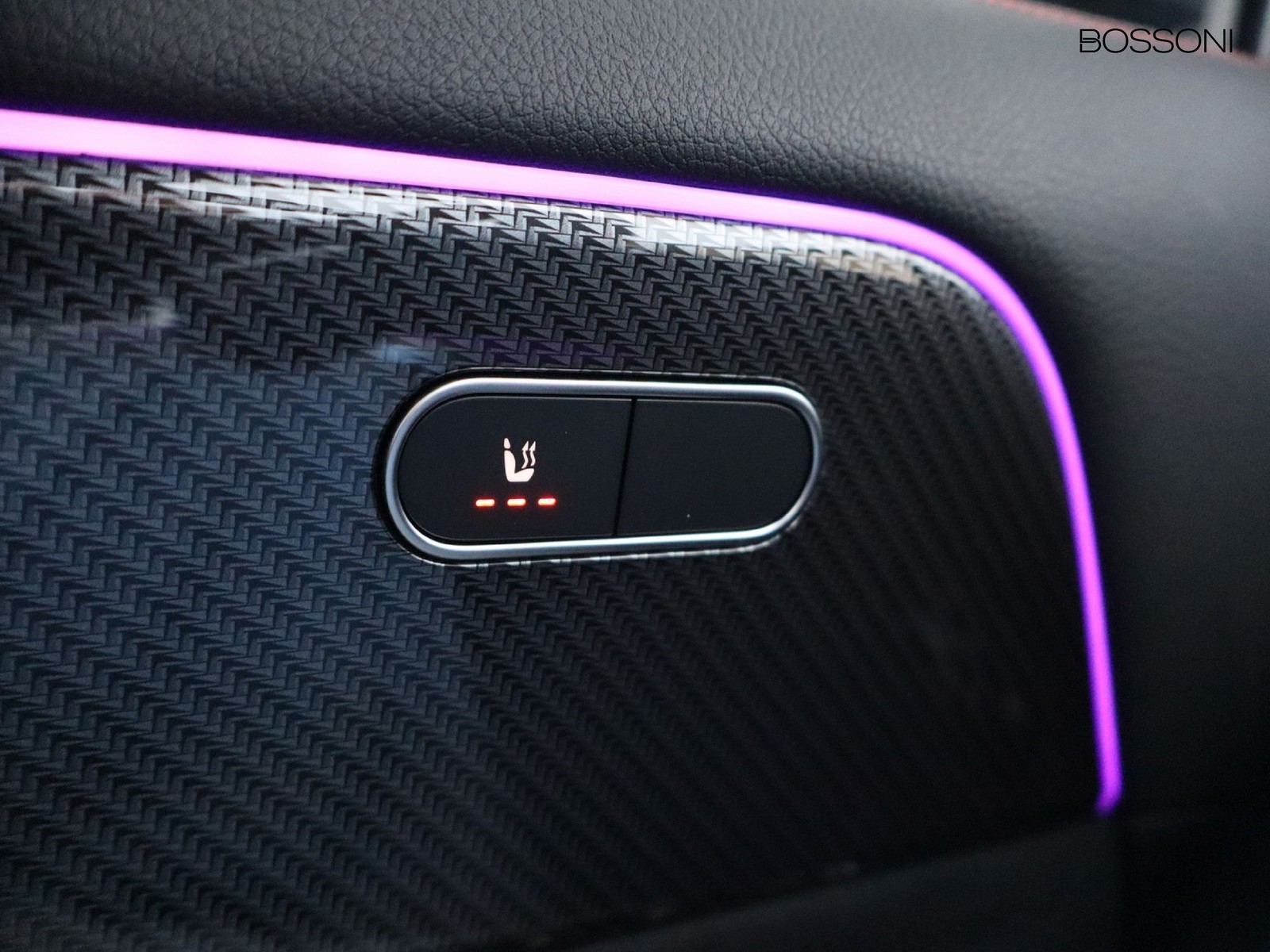 15 - Mercedes GLA 200 d amg line premium 4matic 8g-dct