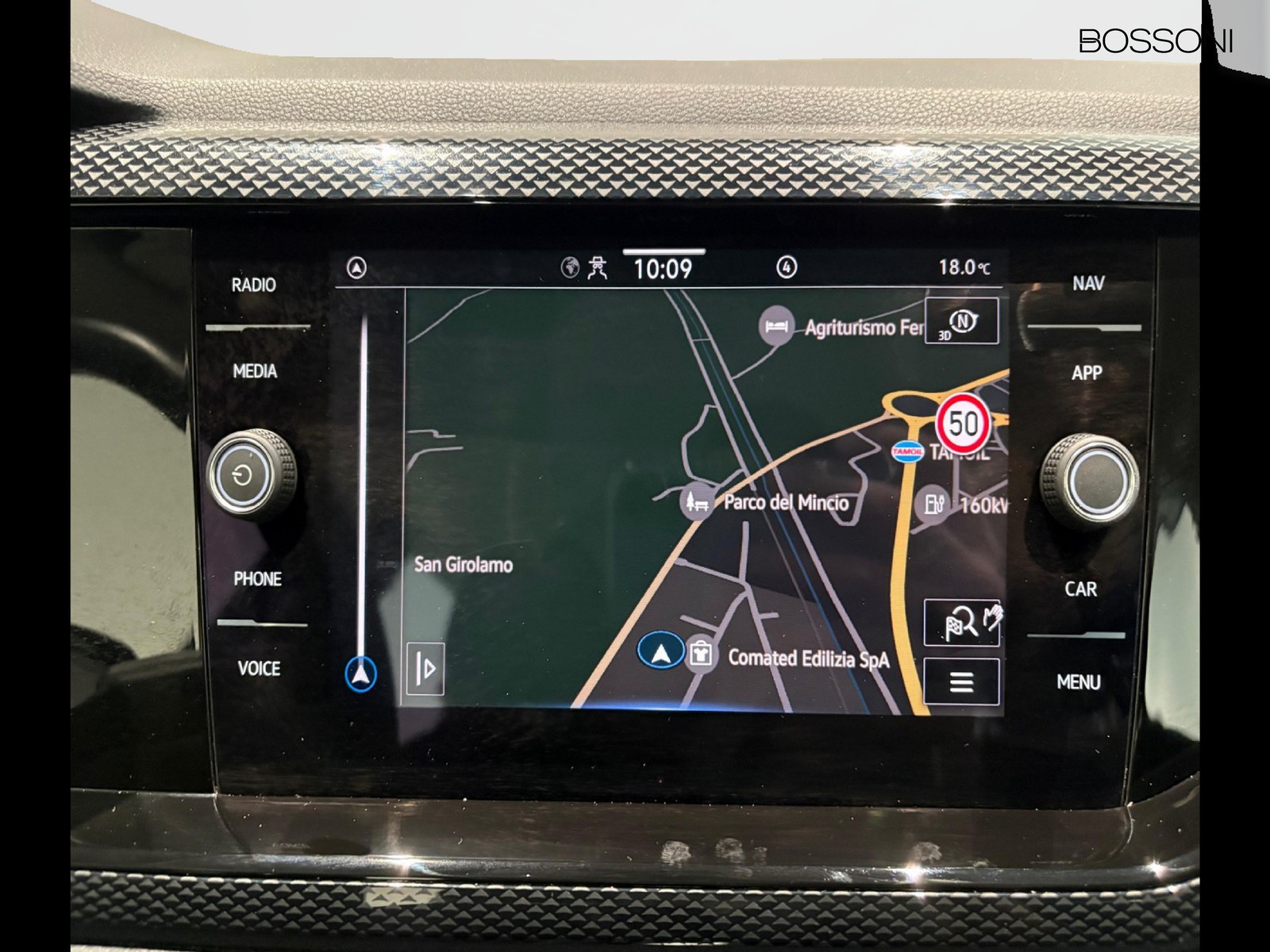 27 - Volkswagen Taigo 1.0 tsi 115cv life