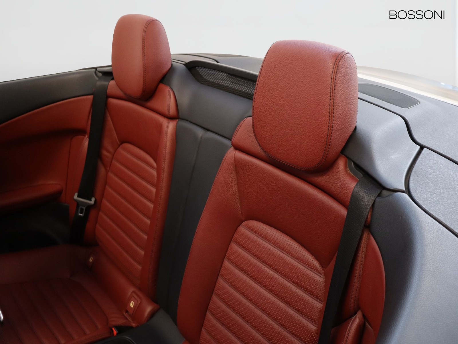 8 - Mercedes Classe C cabrio 250 d sport 9g-tronic plus