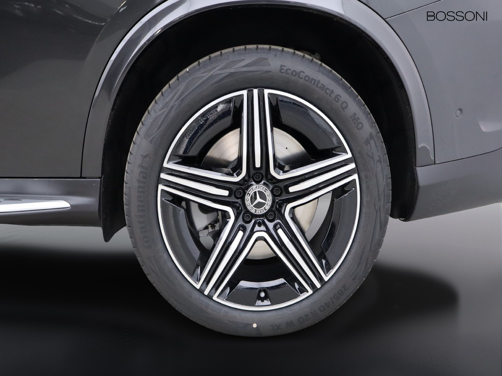 4 - Mercedes GLC coupe 300 de plug in hybrid amg line premium tech 4matic 9g-tronic