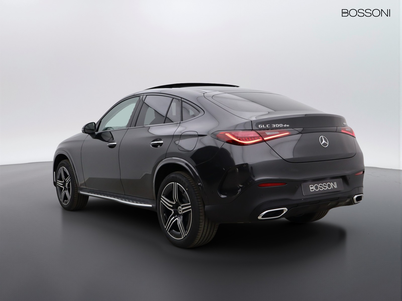 5 - Mercedes GLC coupe 300 de plug in hybrid amg line premium tech 4matic 9g-tronic