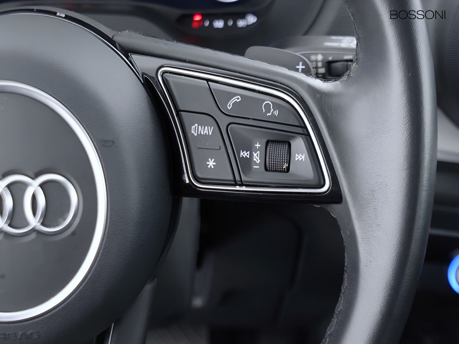 9 - Audi Q2 30 2.0 tdi admired advanced s tronic