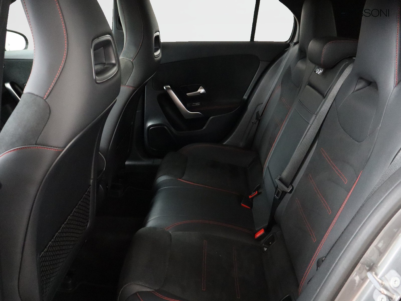 8 - Mercedes Classe A 250 e plug-in-hybrid amg line advanced plus speedshift dct amg 8g