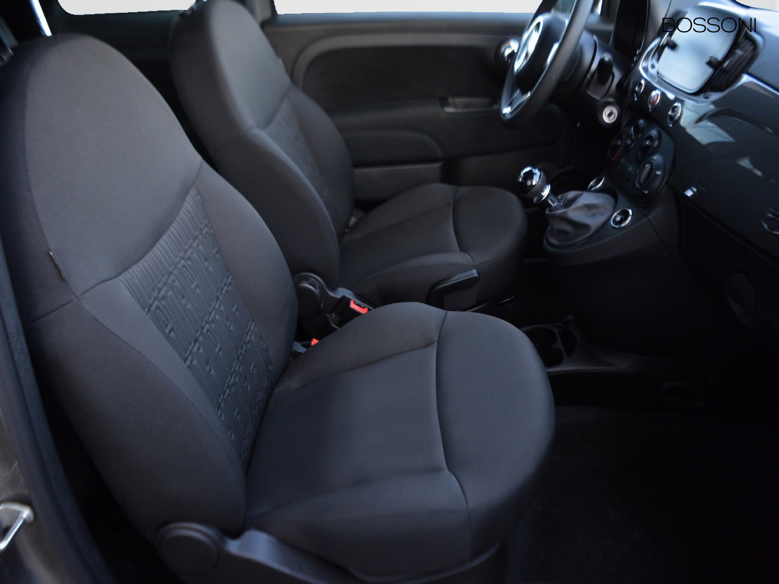 5 - Fiat 500 1.0 firefly hybrid 70cv