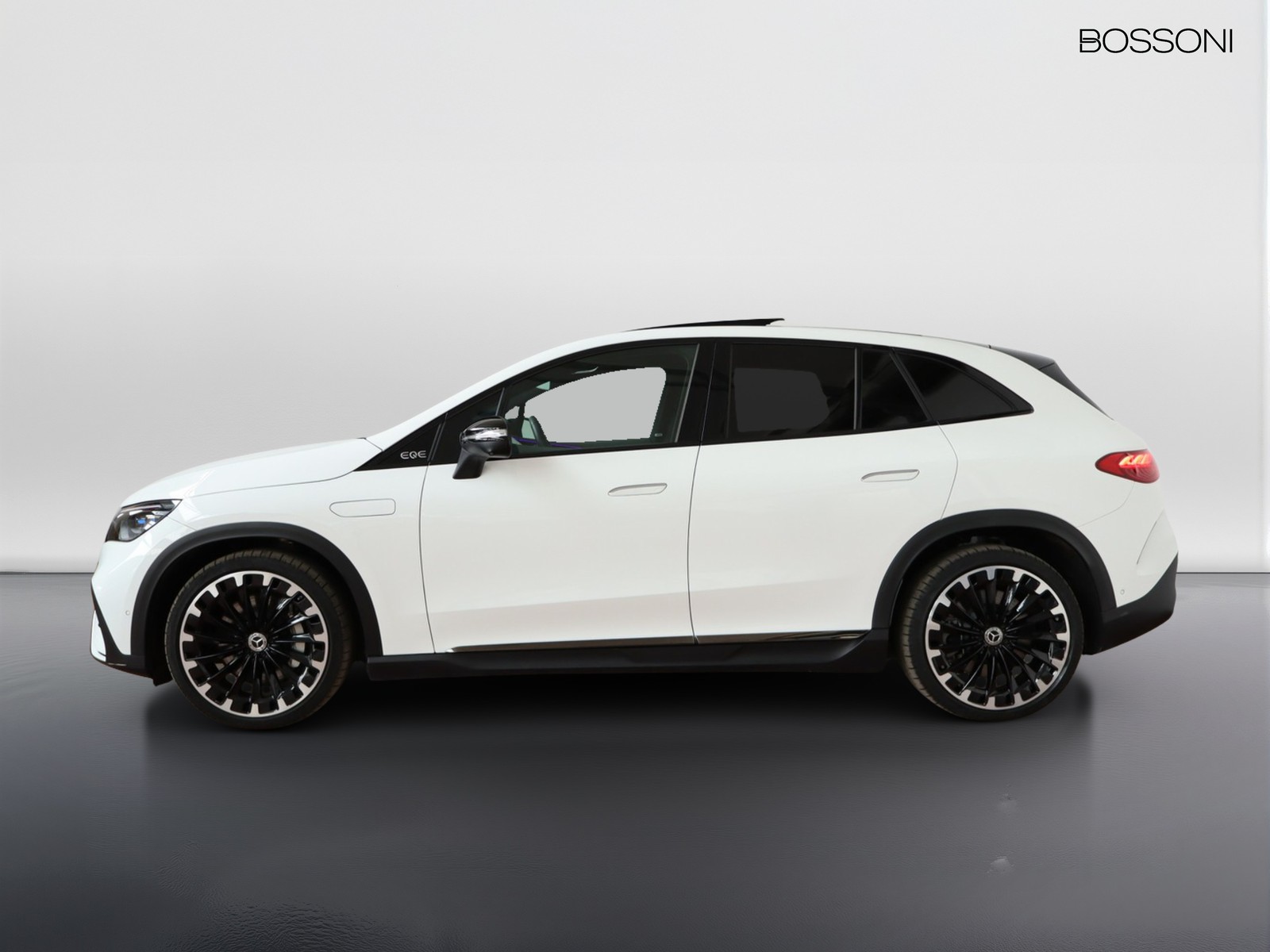 3 - Mercedes EQE suv 350 amg line premium 4matic