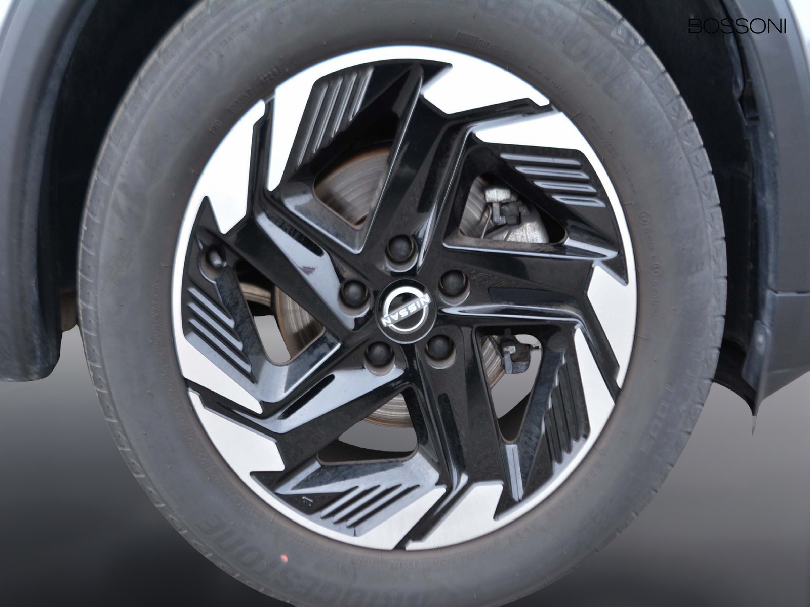 15 - Nissan Qashqai 1.3 mild hybrid 140cv n-connecta 2wd