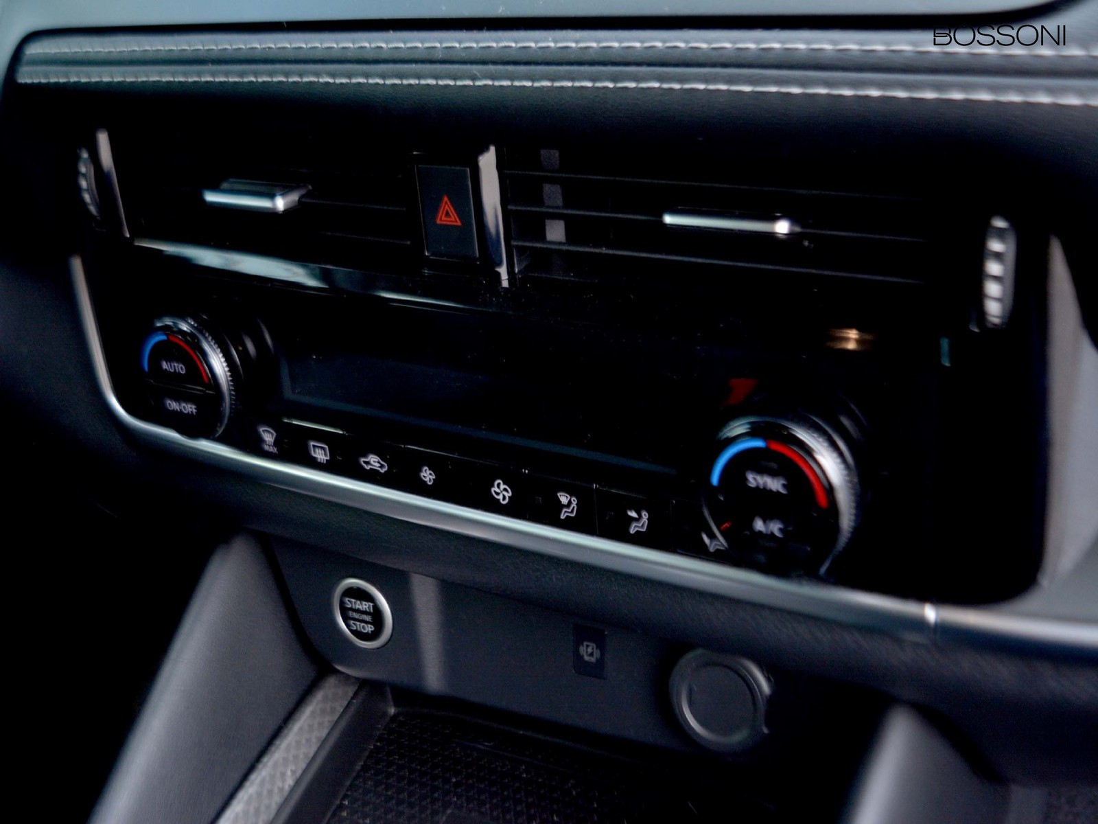 11 - Nissan Qashqai 1.3 mild hybrid 158cv n-connecta 2wd xtronic