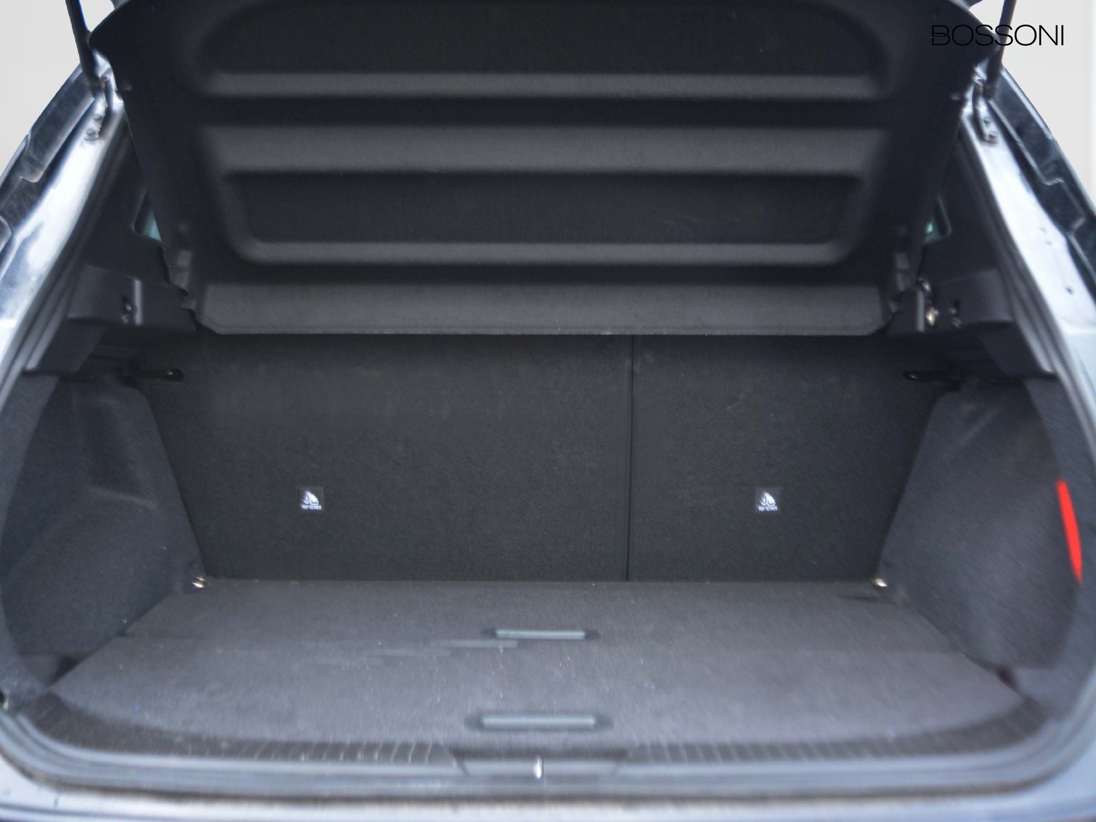 14 - Nissan Qashqai 1.3 mild hybrid 140cv n-connecta 2wd