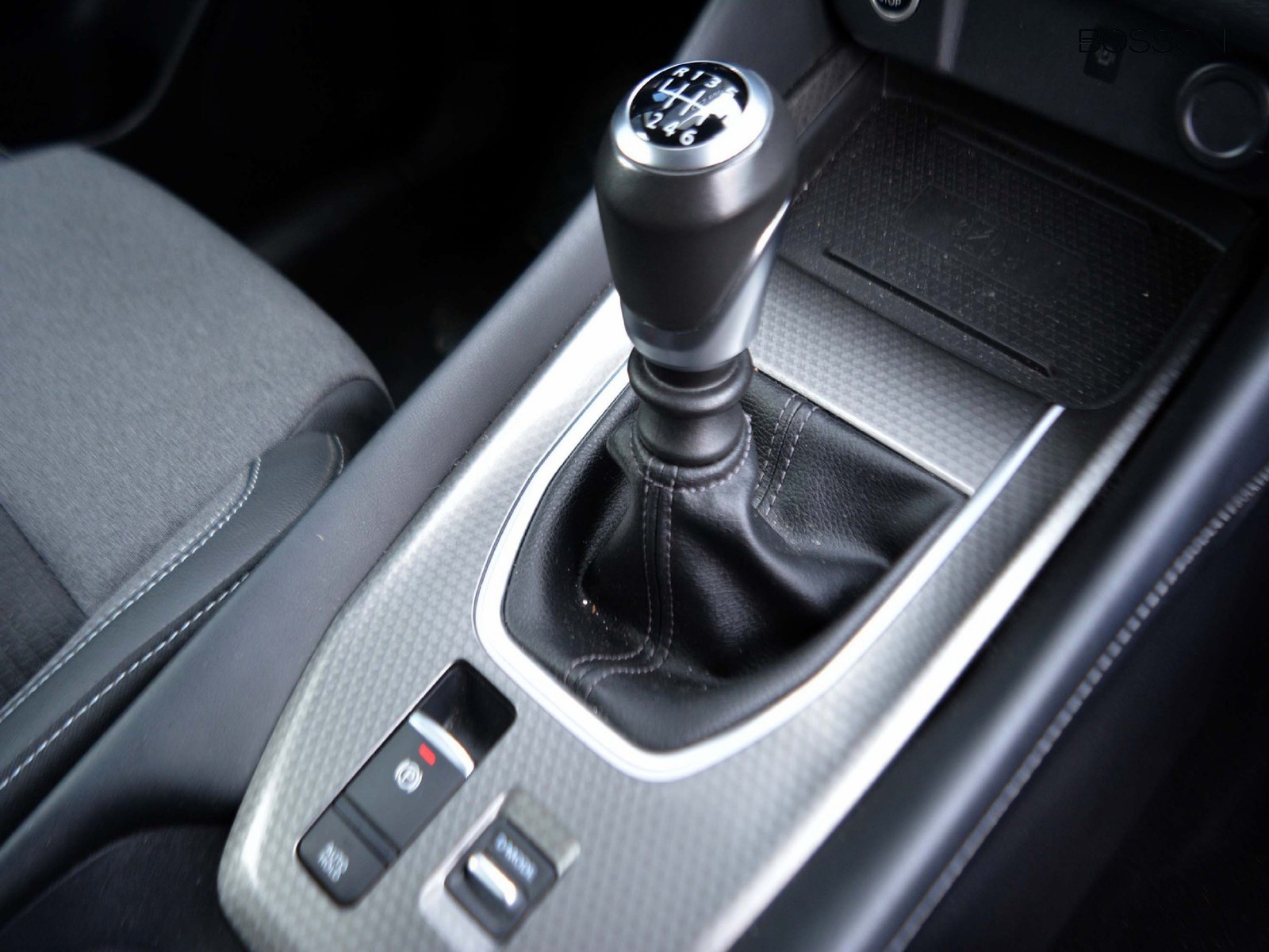 17 - Nissan Qashqai 1.3 mild hybrid 140cv n-connecta 2wd